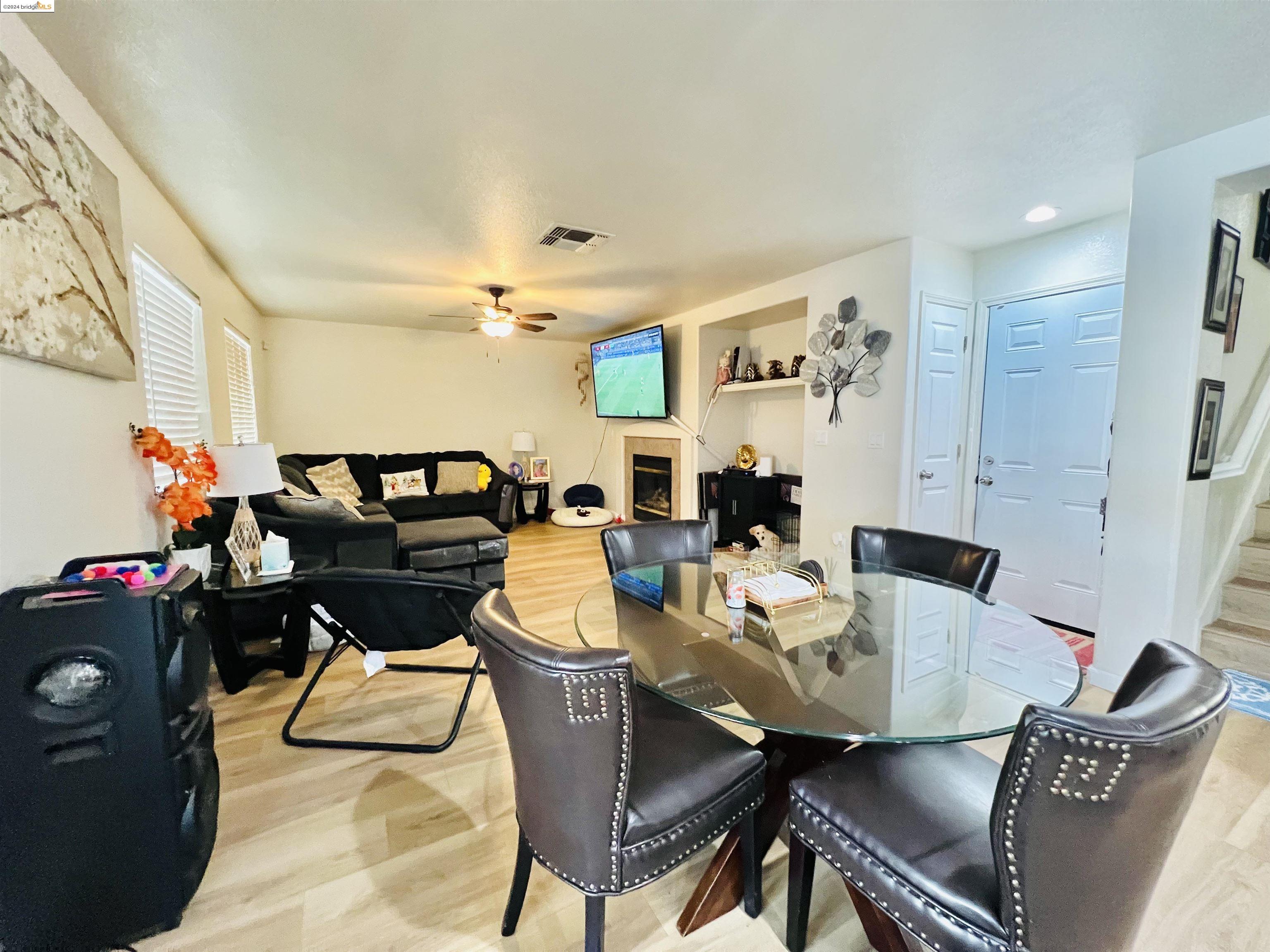 Detail Gallery Image 6 of 23 For 2215 Dune Pl, Stockton,  CA 95206 - 3 Beds | 2/1 Baths
