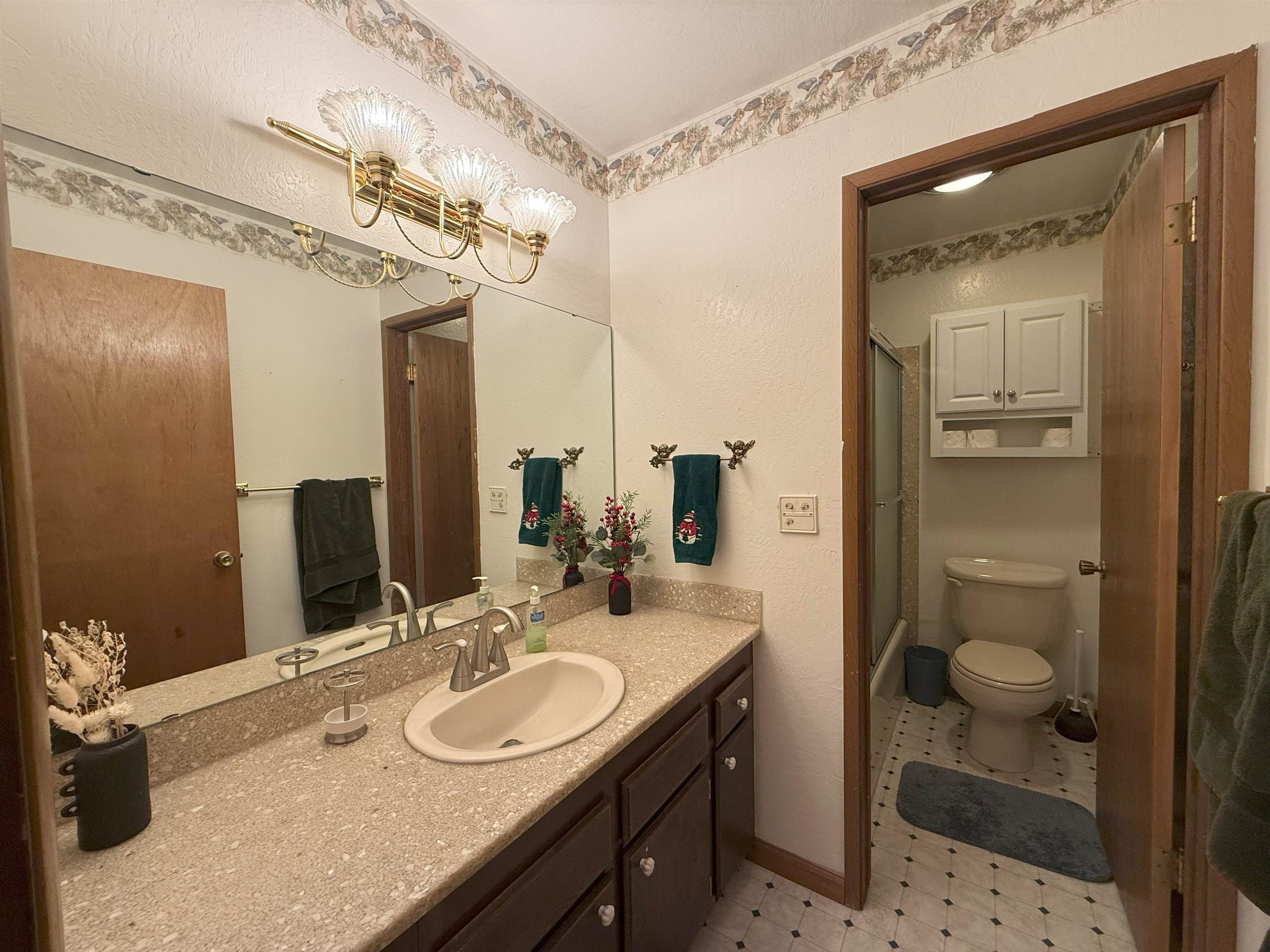Detail Gallery Image 19 of 49 For 33757 Upper Leland Rd #D,  Strawberry,  CA 95364 - 3 Beds | 2 Baths