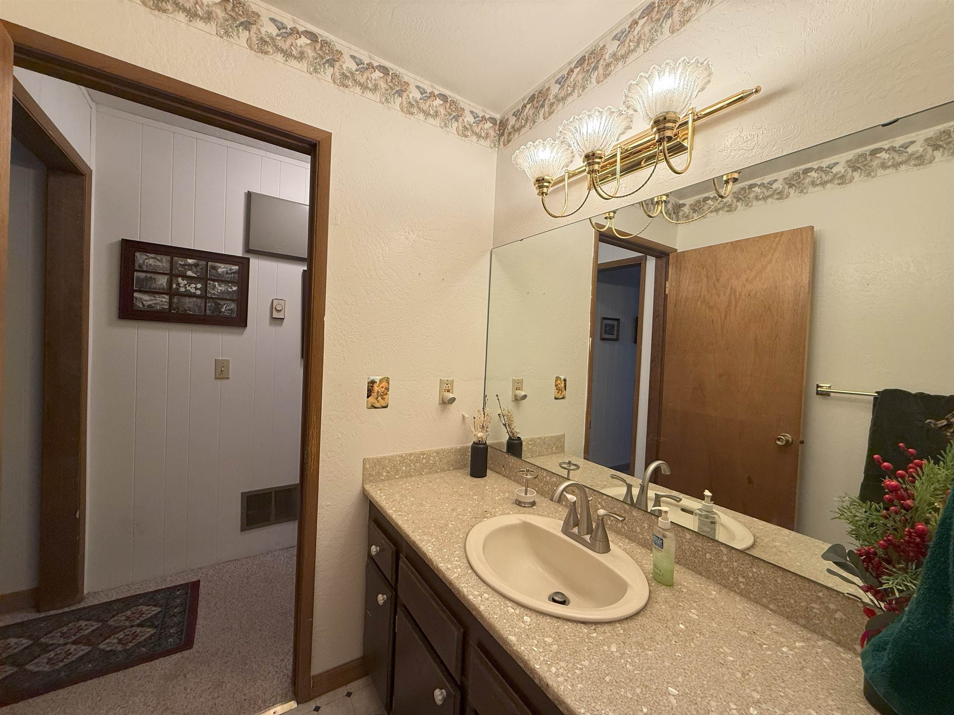 Detail Gallery Image 20 of 49 For 33757 Upper Leland Rd #D,  Strawberry,  CA 95364 - 3 Beds | 2 Baths
