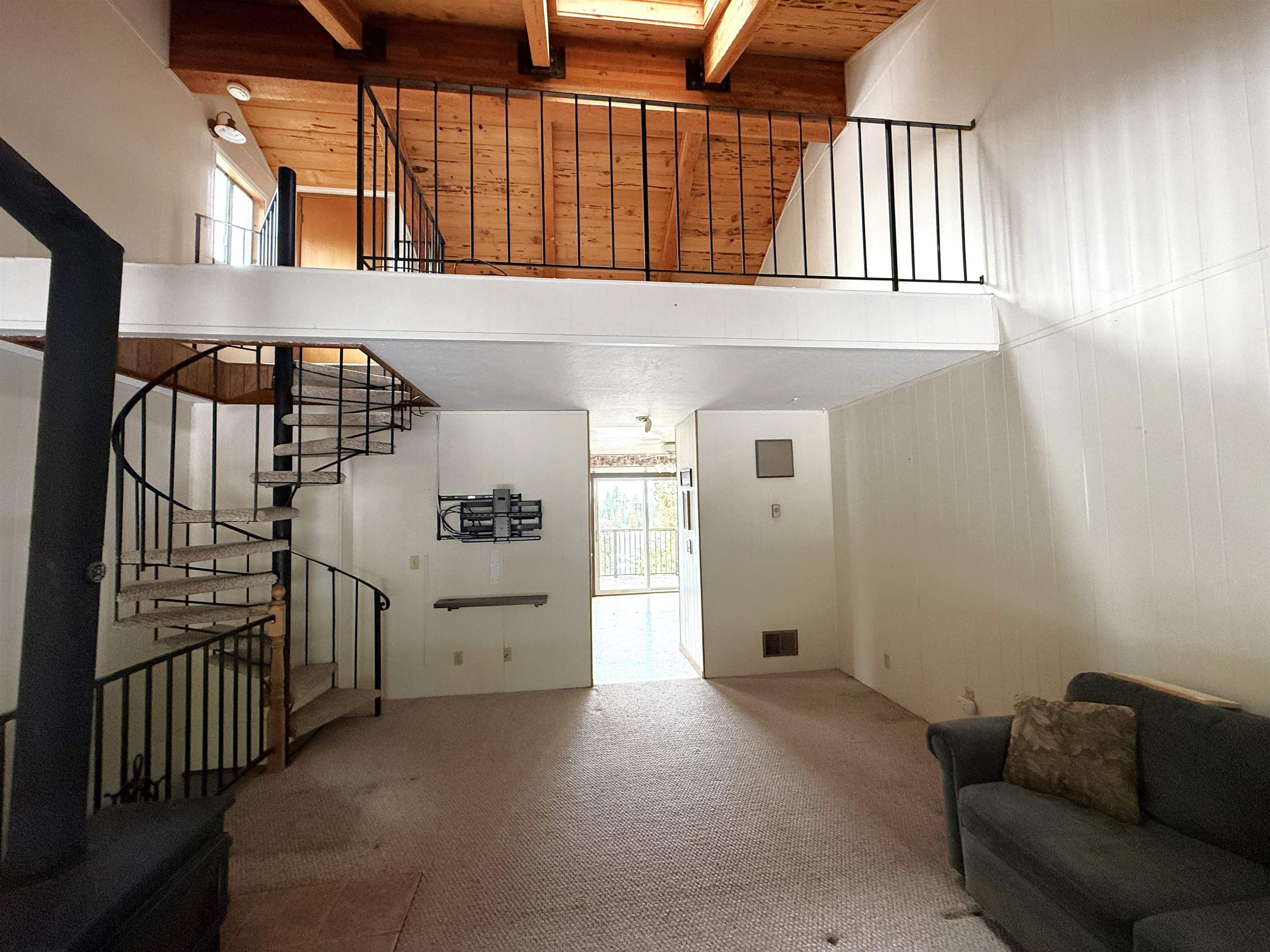 Detail Gallery Image 6 of 49 For 33757 Upper Leland Rd #D,  Strawberry,  CA 95364 - 3 Beds | 2 Baths