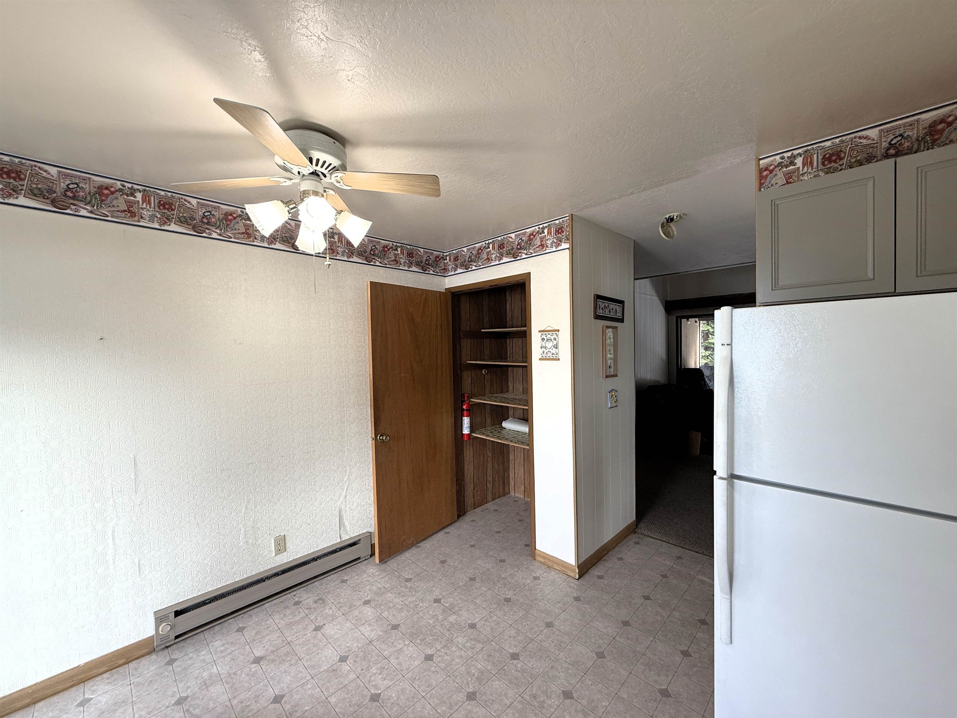 Detail Gallery Image 9 of 49 For 33757 Upper Leland Rd #D,  Strawberry,  CA 95364 - 3 Beds | 2 Baths