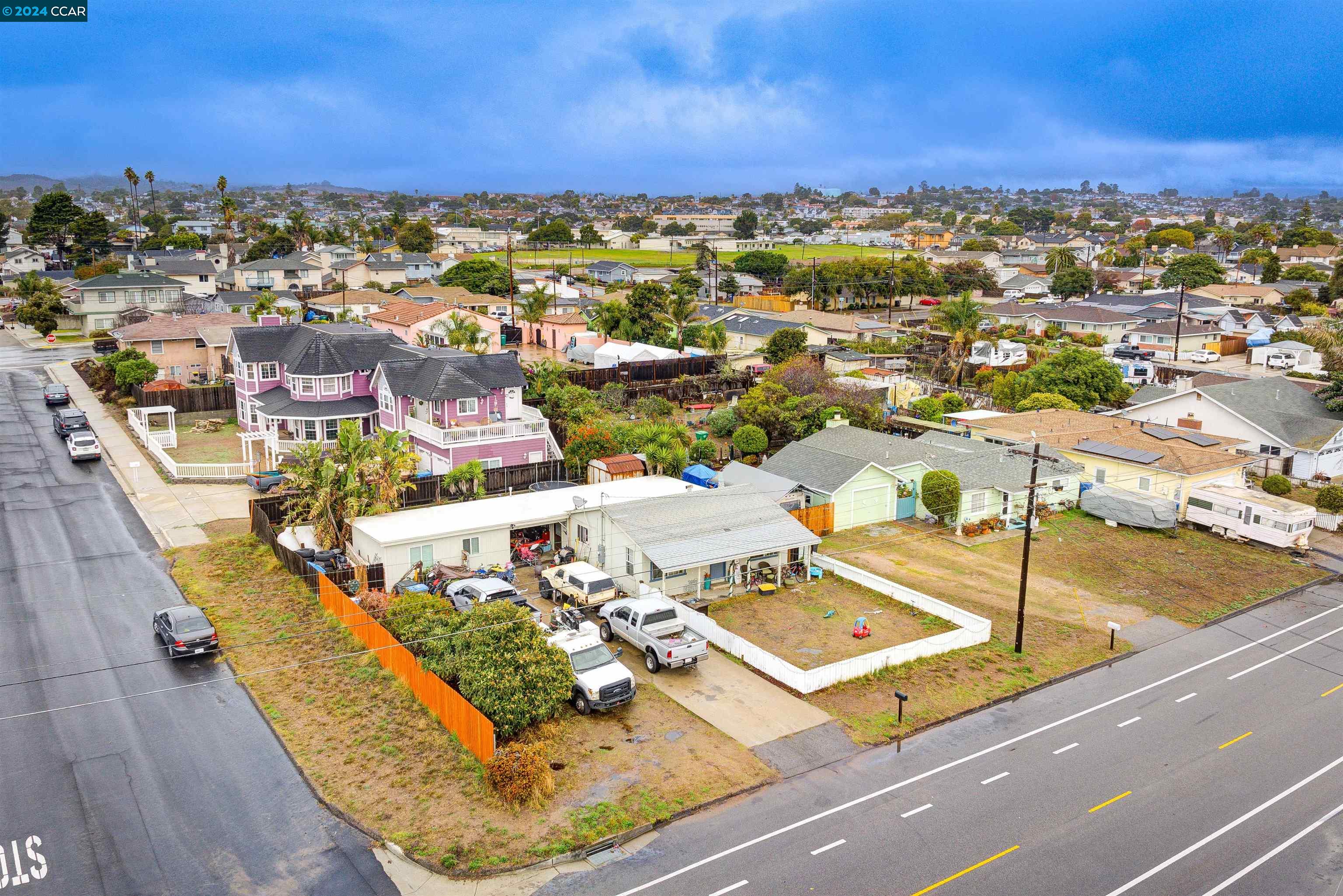 Detail Gallery Image 3 of 4 For 923 Mentone Ave, Grover Beach,  CA 93433 - 2 Beds | 1 Baths