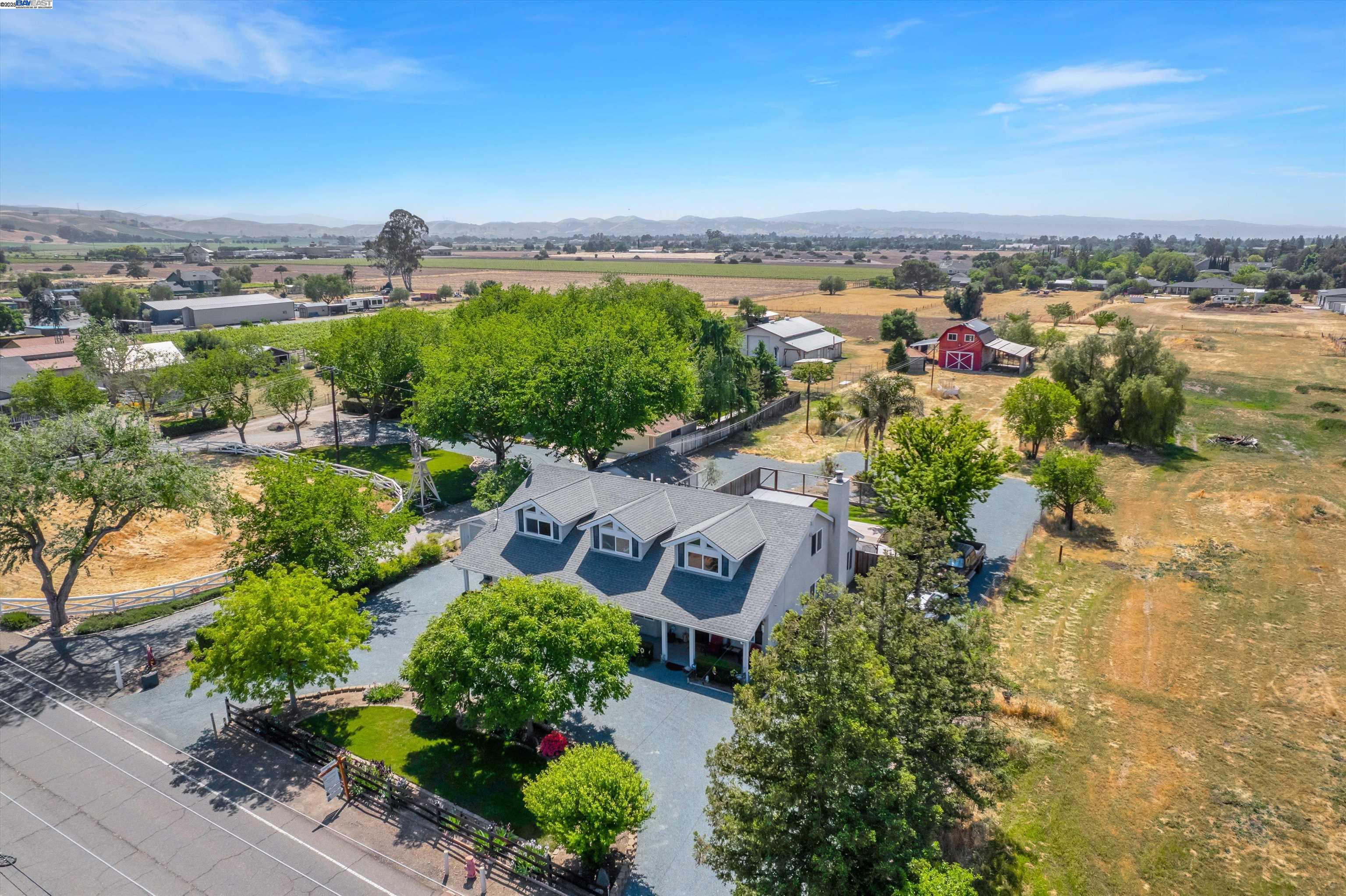 Detail Gallery Image 1 of 1 For 1969 Buena Vista Ave, Livermore,  CA 94550 - 5 Beds | 3 Baths