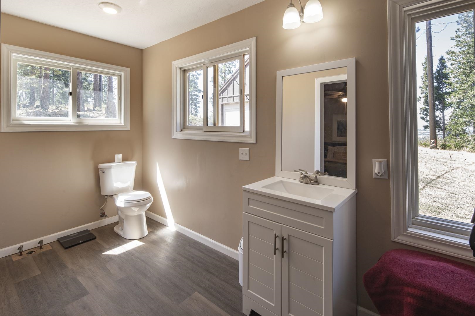 Detail Gallery Image 14 of 35 For 25536 State Highway 108, Mi Wuk Village,  CA 95346 - 3 Beds | 1 Baths