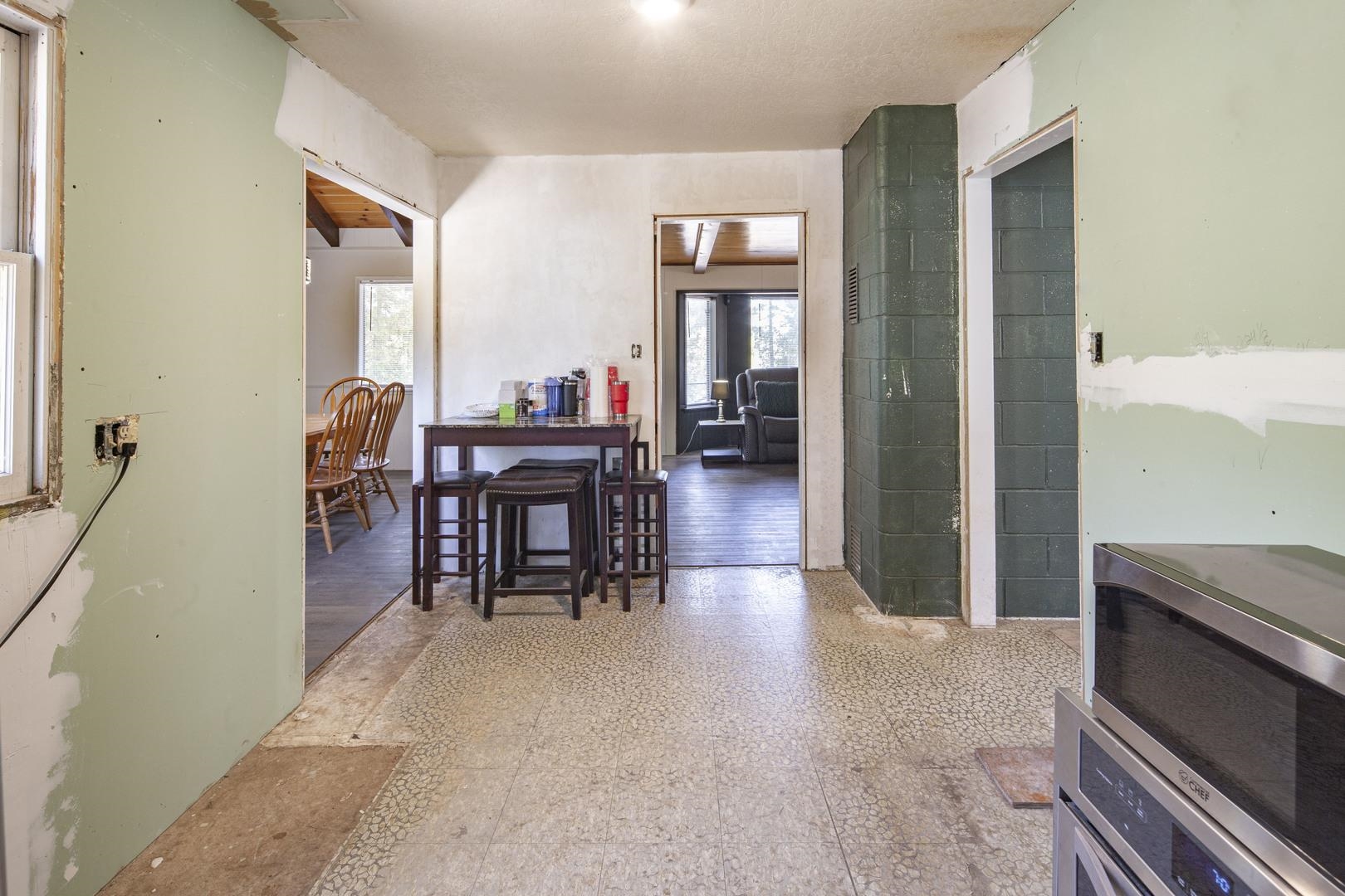 Detail Gallery Image 8 of 35 For 25536 State Highway 108, Mi Wuk Village,  CA 95346 - 3 Beds | 1 Baths