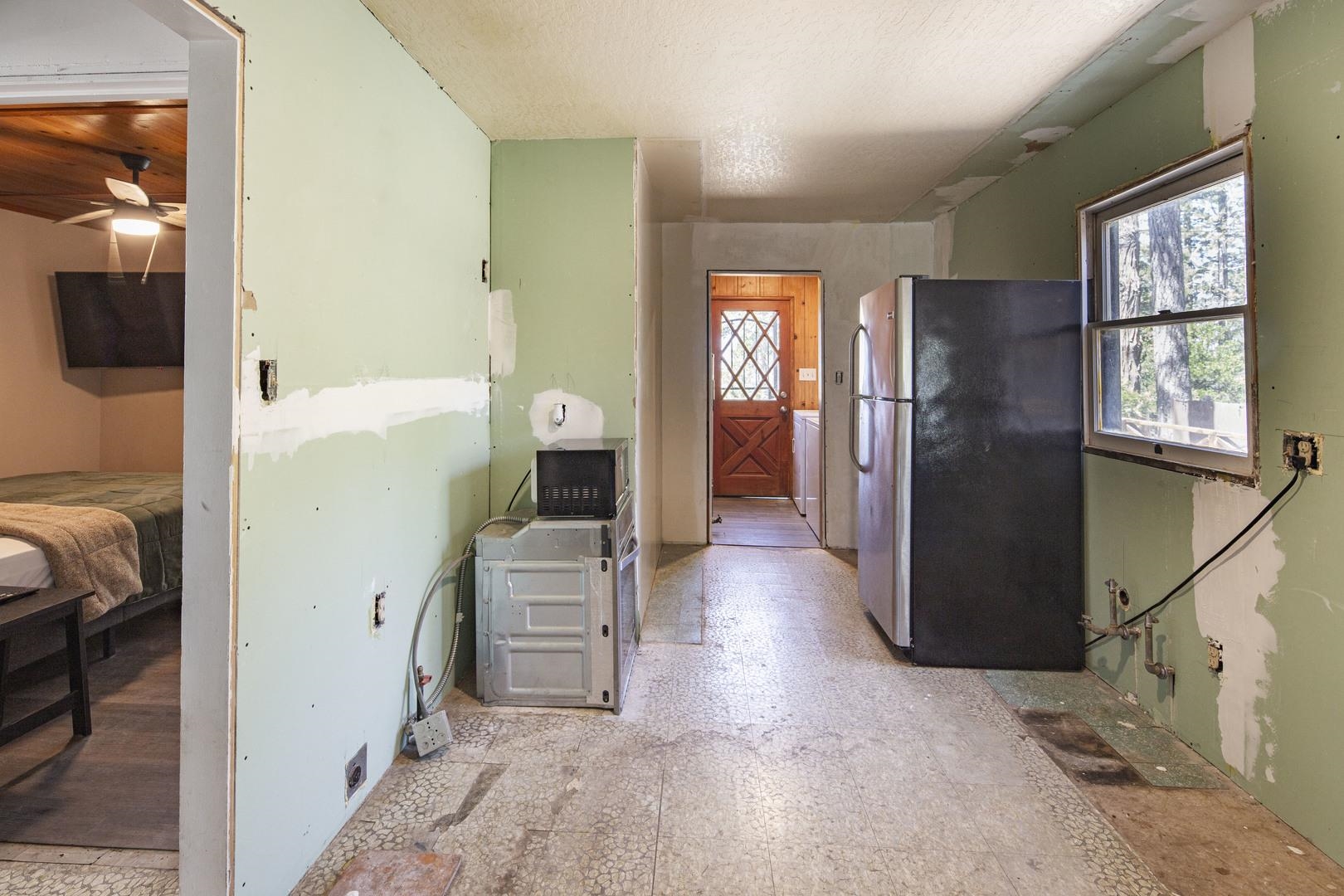Detail Gallery Image 9 of 35 For 25536 State Highway 108, Mi Wuk Village,  CA 95346 - 3 Beds | 1 Baths