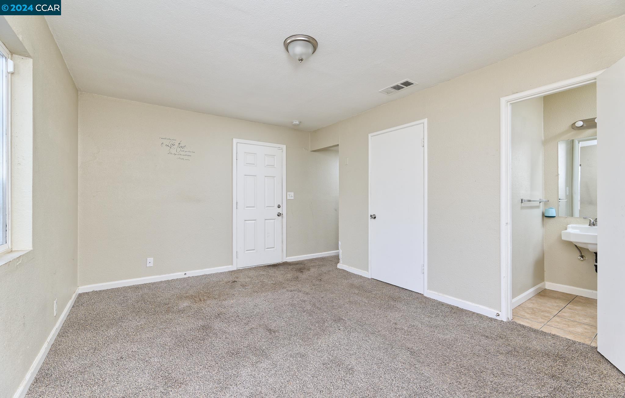 Detail Gallery Image 19 of 24 For 3803 22nd Ave, Sacramento,  CA 95820 - 3 Beds | 1/1 Baths