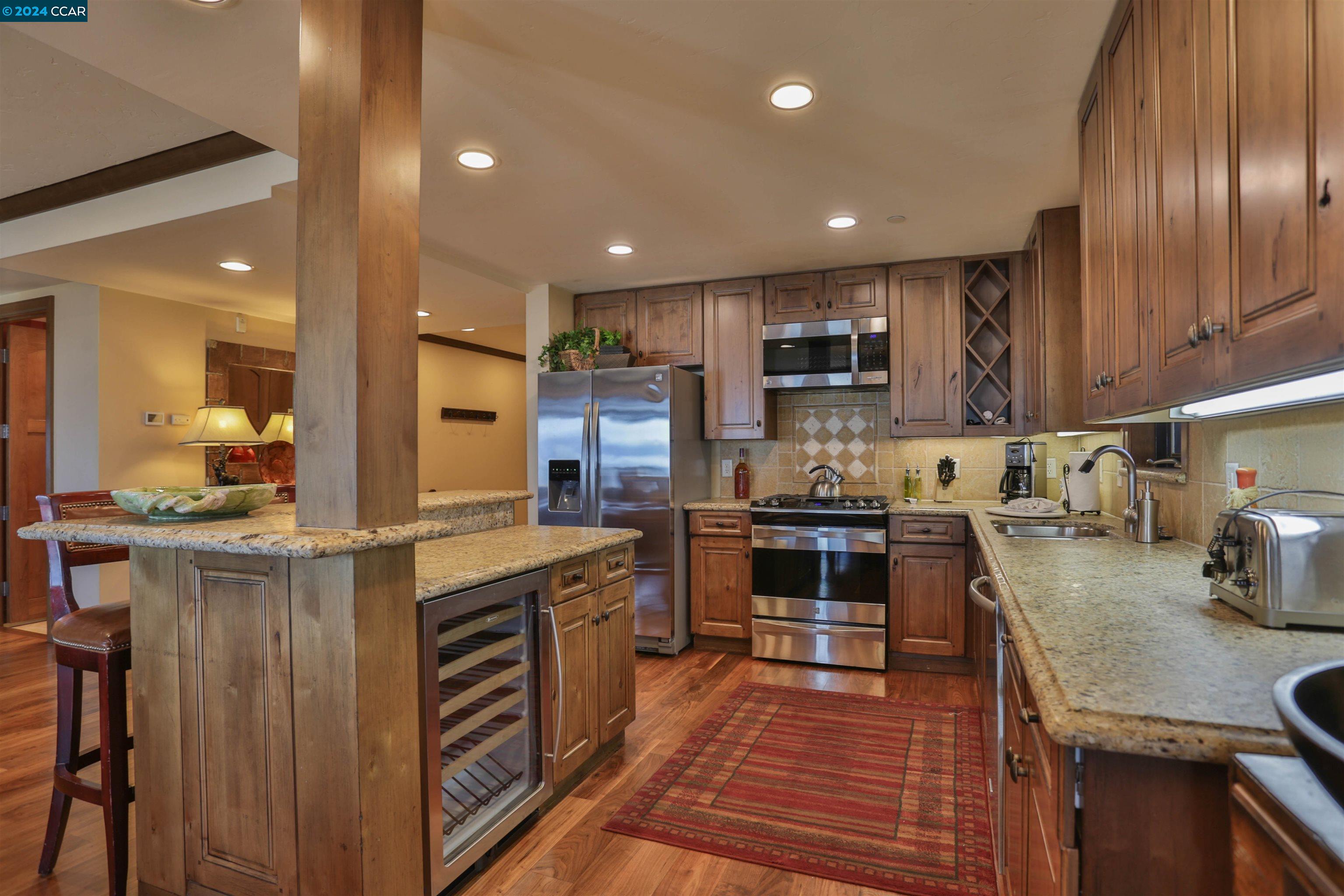 Detail Gallery Image 4 of 34 For 6750 North Lake Blvd 19f,  Tahoe Vista,  CA 96148 - 3 Beds | 3/1 Baths