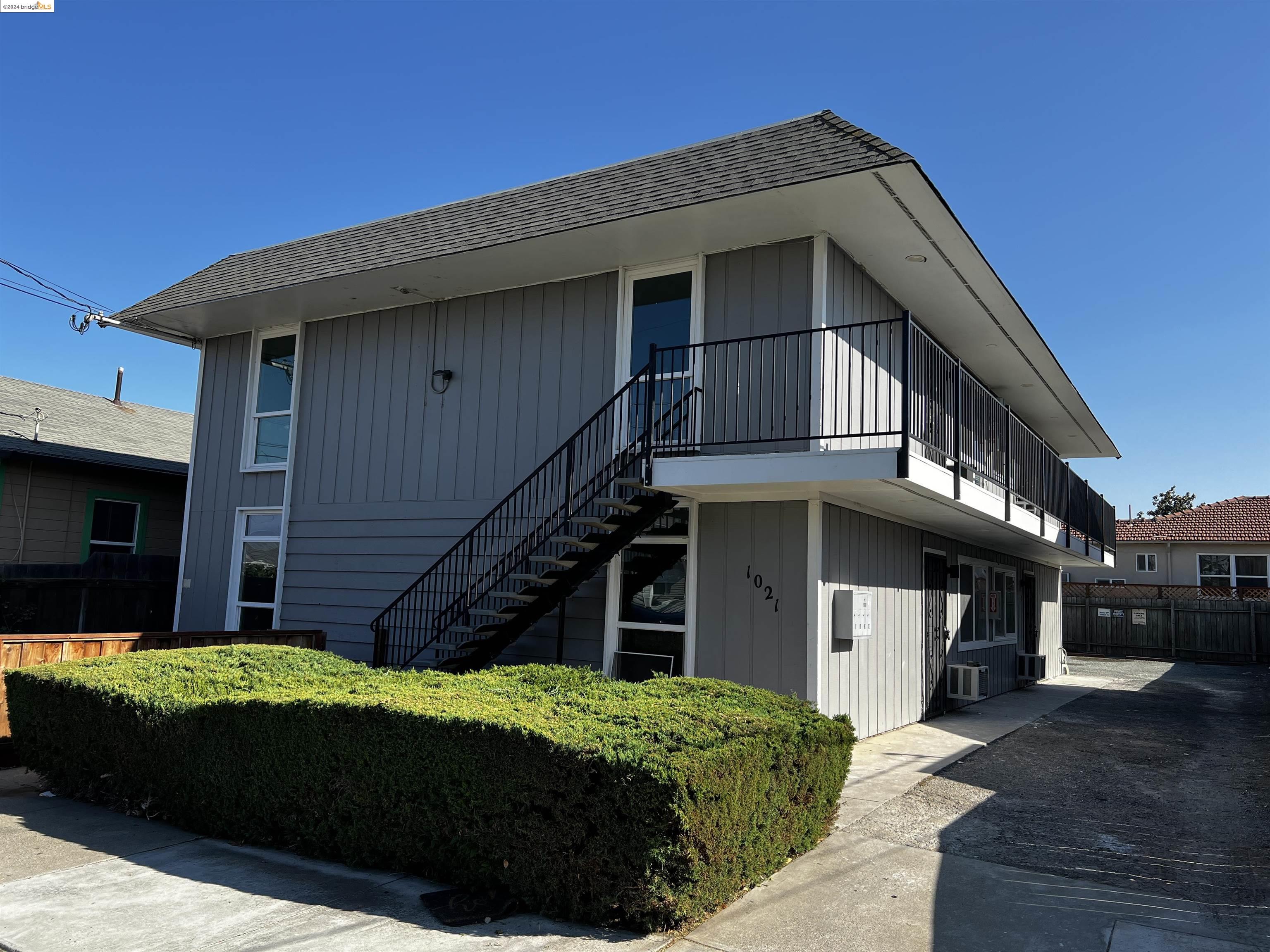 Detail Gallery Image 1 of 18 For 1021 W 8th St #2,  Antioch,  CA 94509-1573 - 2 Beds | 1 Baths