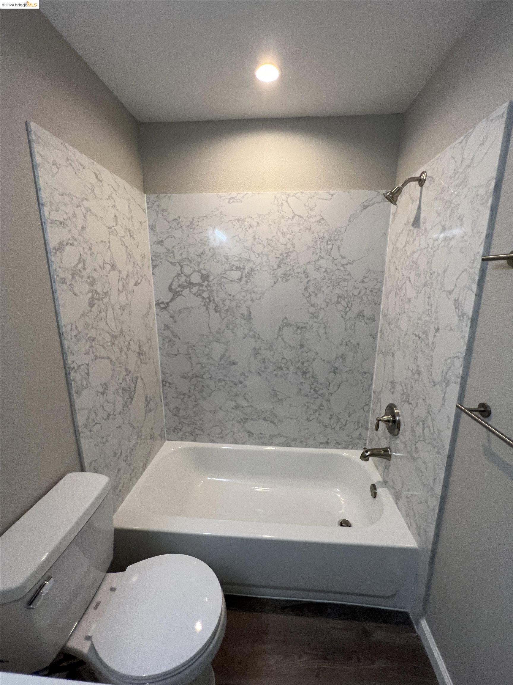 Detail Gallery Image 14 of 18 For 1021 W 8th St #2,  Antioch,  CA 94509-1573 - 2 Beds | 1 Baths