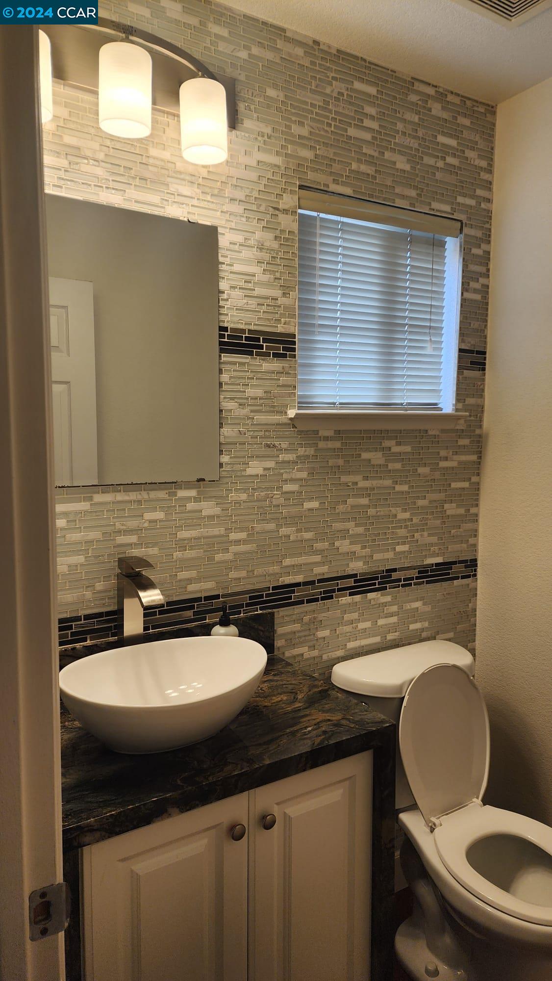 Detail Gallery Image 16 of 22 For 3756 Versailles Ct, San Jose,  CA 95127 - 3 Beds | 2/1 Baths