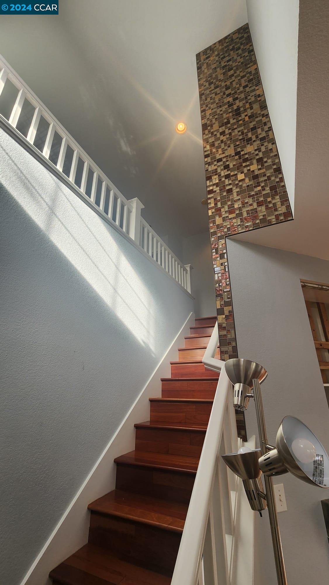 Detail Gallery Image 21 of 22 For 3756 Versailles Ct, San Jose,  CA 95127 - 3 Beds | 2/1 Baths