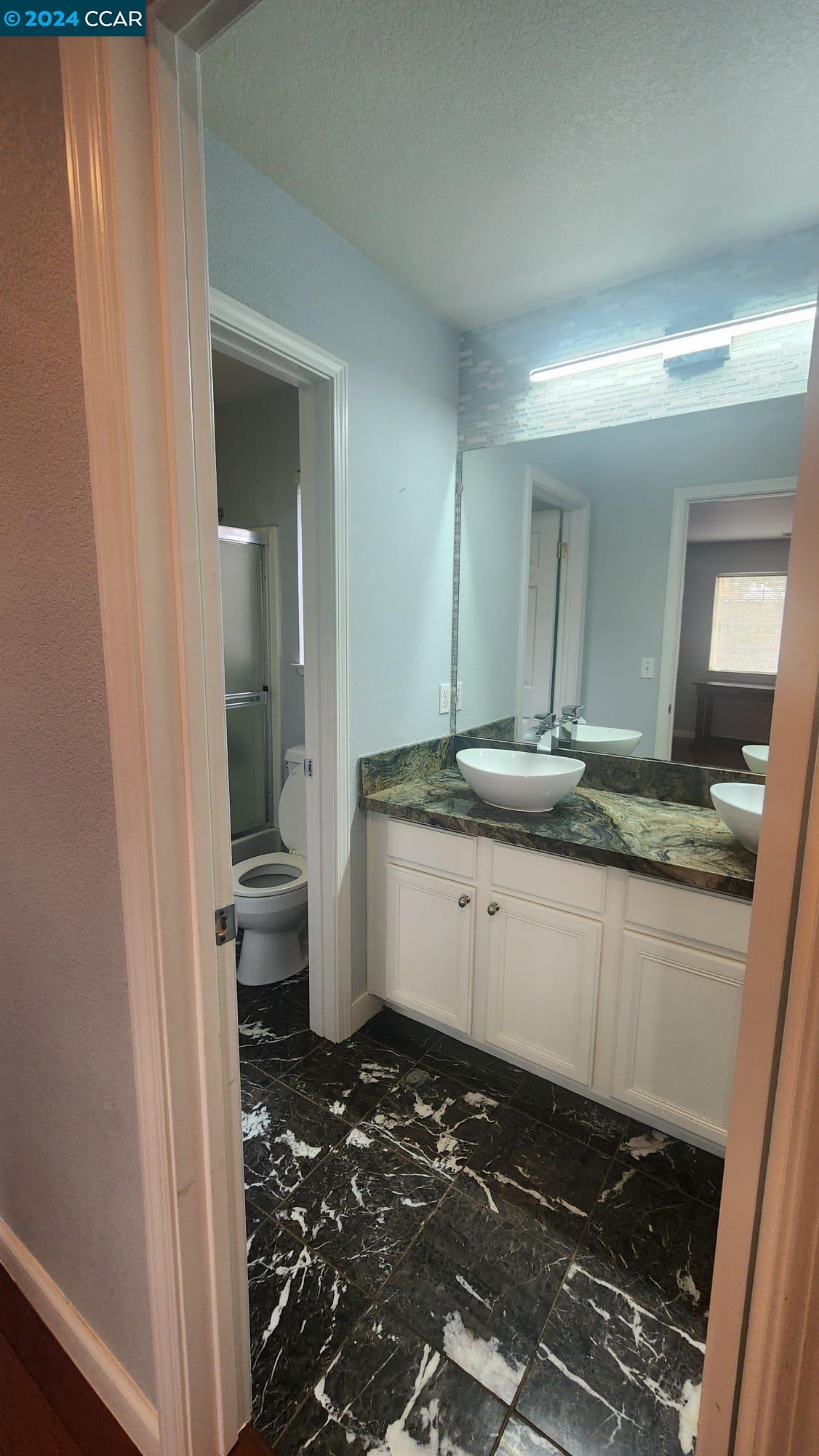 Detail Gallery Image 10 of 22 For 3756 Versailles Ct, San Jose,  CA 95127 - 3 Beds | 2/1 Baths