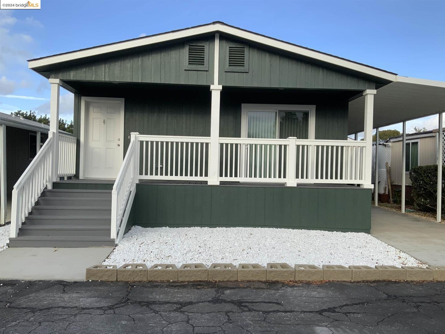 Detail Gallery Image 1 of 1 For 169 Sunset Way, Pittsburg,  CA 94565 - 2 Beds | 2 Baths