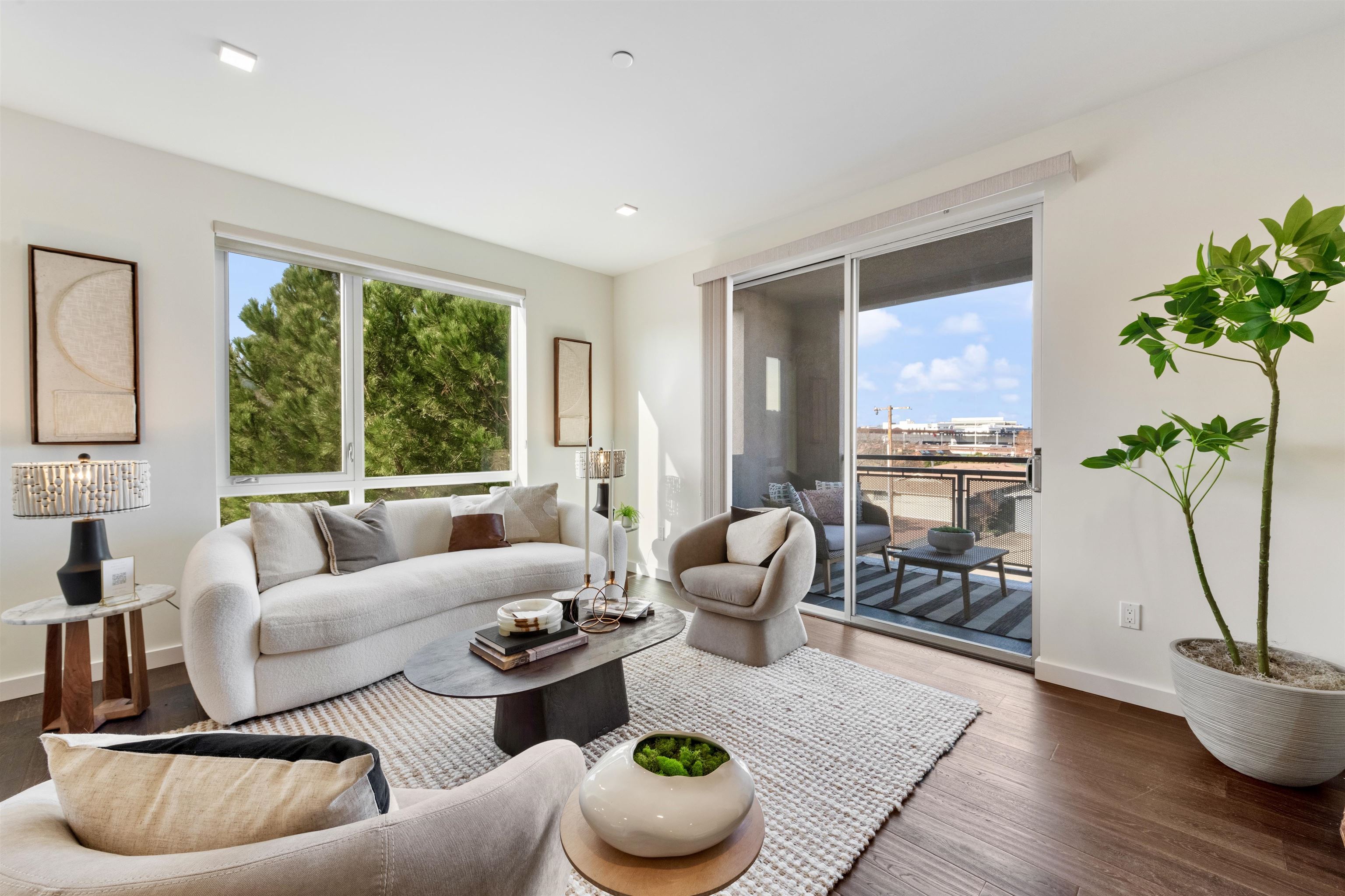 More Details about MLS # 41081250 : 1727 LACASSIE AVE # 4A