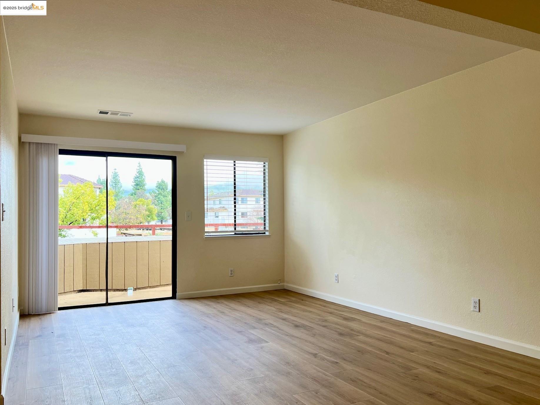 Photo #4: 41081308 Listing 