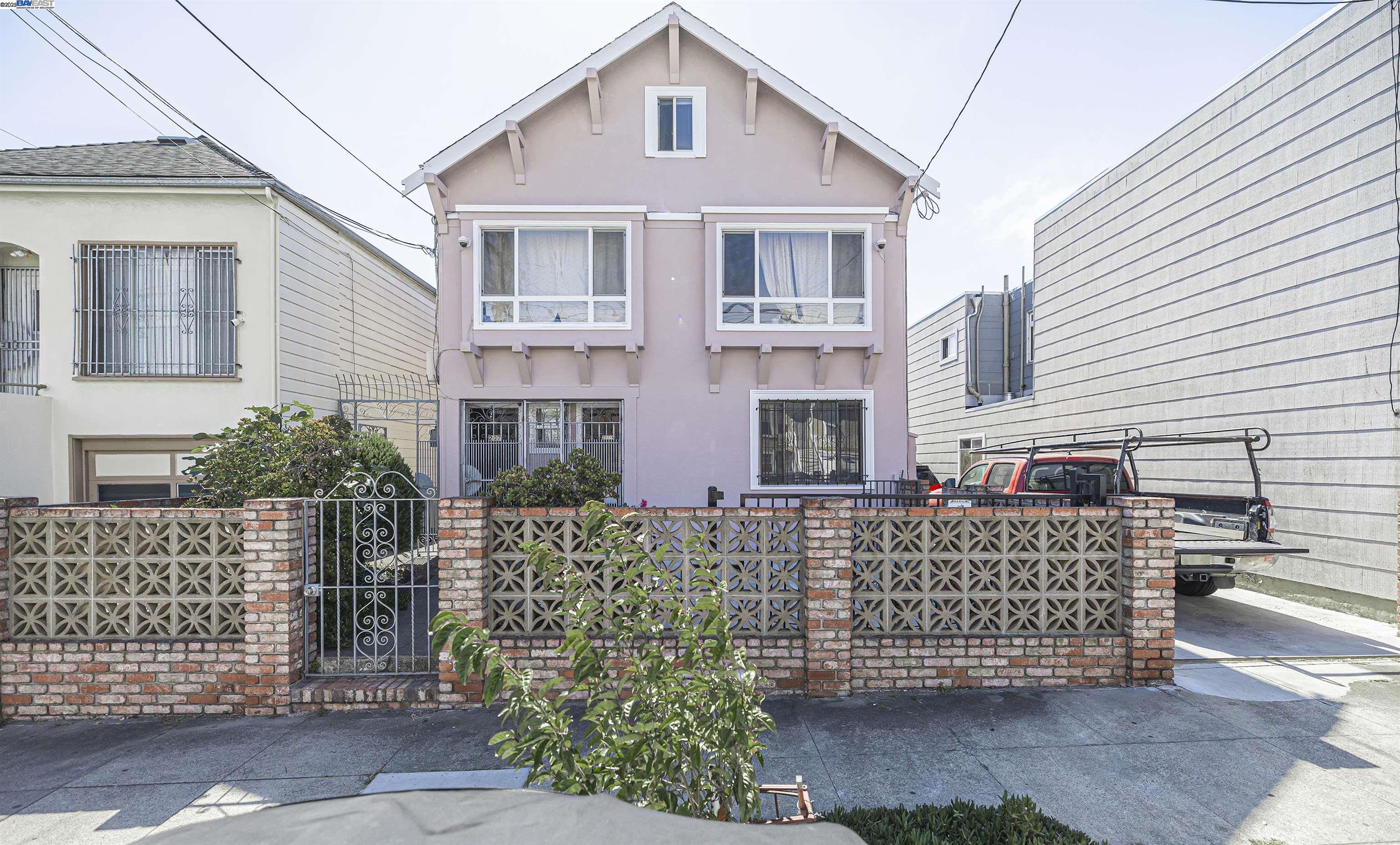 Detail Gallery Image 1 of 1 For 207 Wayland St, San Francisco,  CA 94134 - – Beds | – Baths