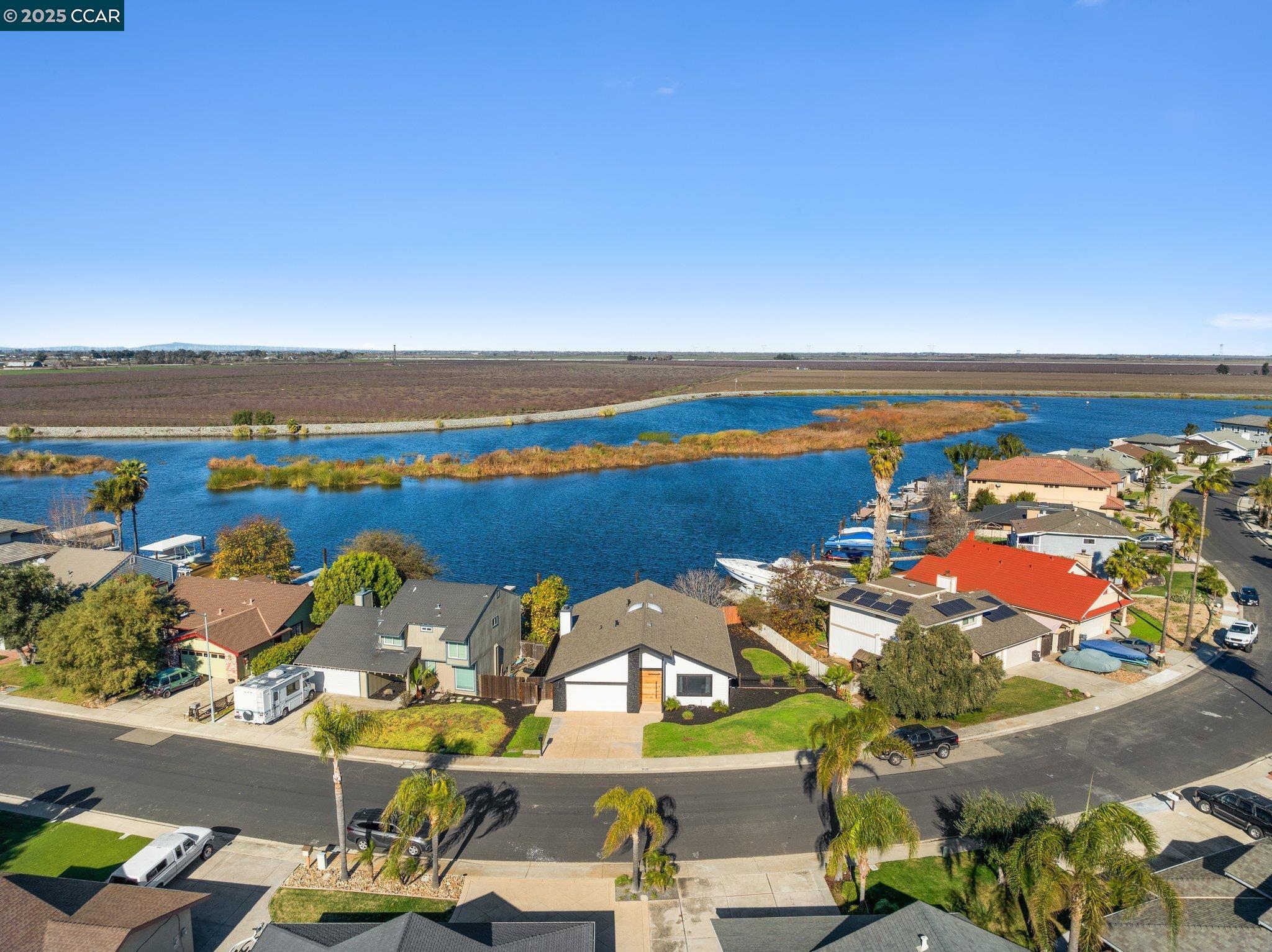 Detail Gallery Image 2 of 41 For 330 Discovery Bay Blvd, Discovery Bay,  CA 94505 - 3 Beds | 2 Baths