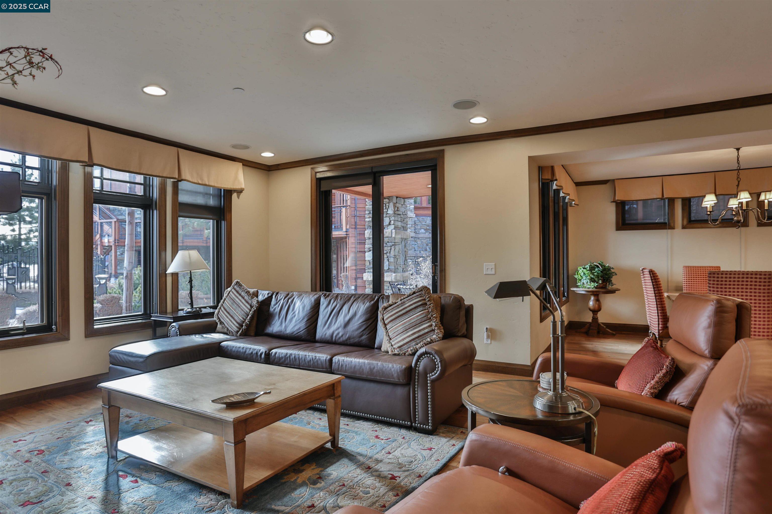 Detail Gallery Image 18 of 38 For 6750 North Lake Blvd 9f,  Tahoe Vista,  CA 96148 - 3 Beds | 3/1 Baths