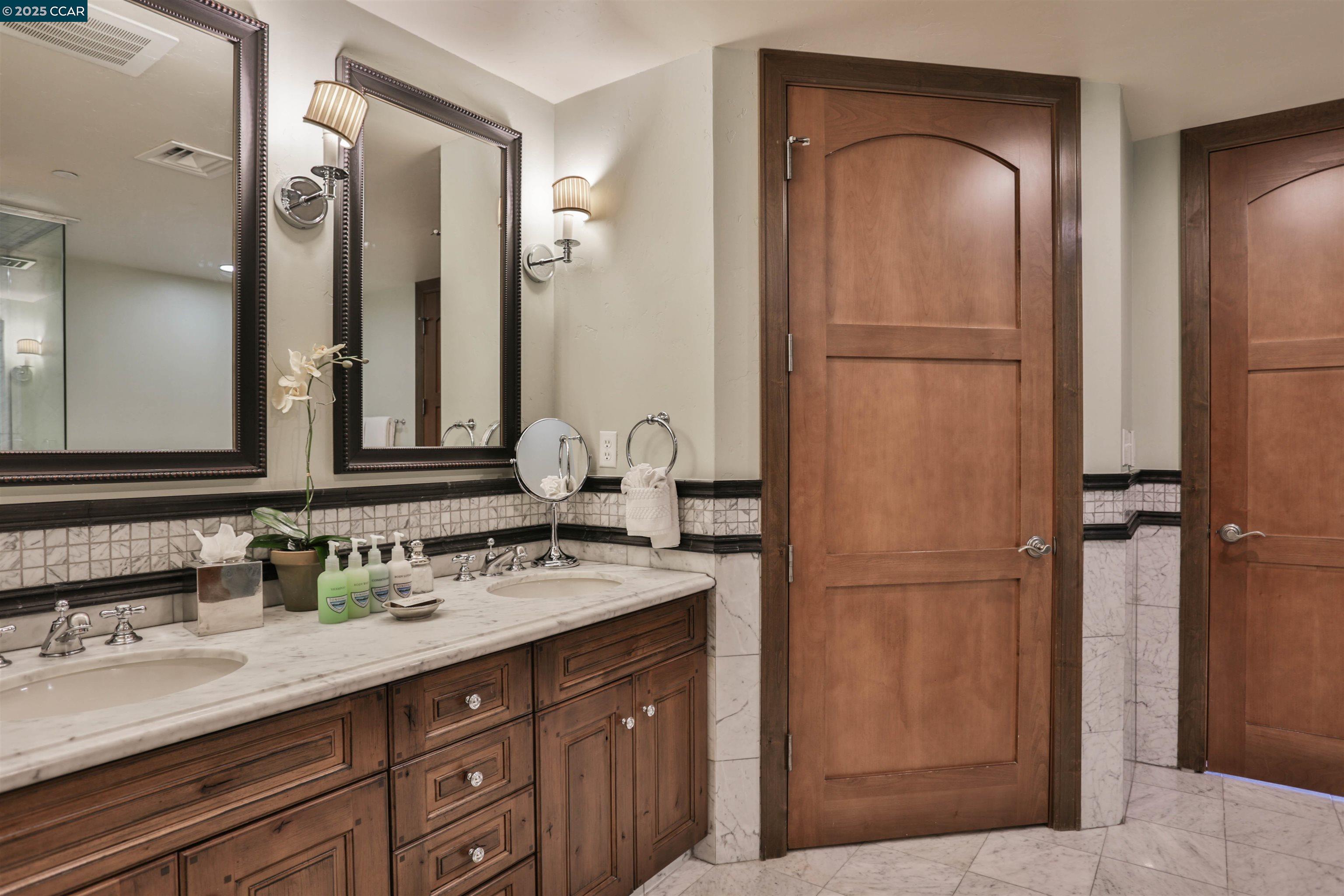 Detail Gallery Image 22 of 38 For 6750 North Lake Blvd 9f,  Tahoe Vista,  CA 96148 - 3 Beds | 3/1 Baths