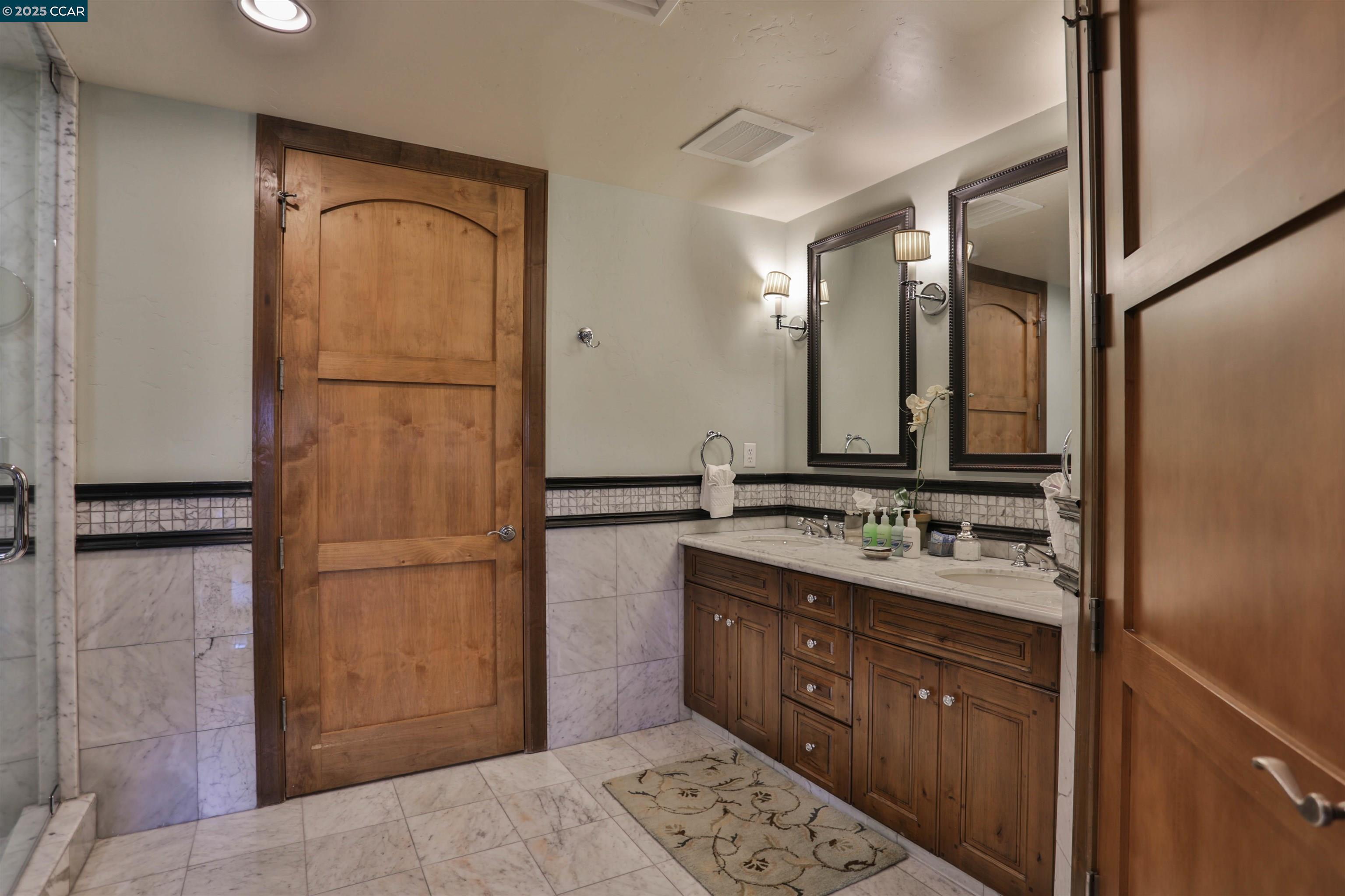 Detail Gallery Image 25 of 38 For 6750 North Lake Blvd 9f,  Tahoe Vista,  CA 96148 - 3 Beds | 3/1 Baths