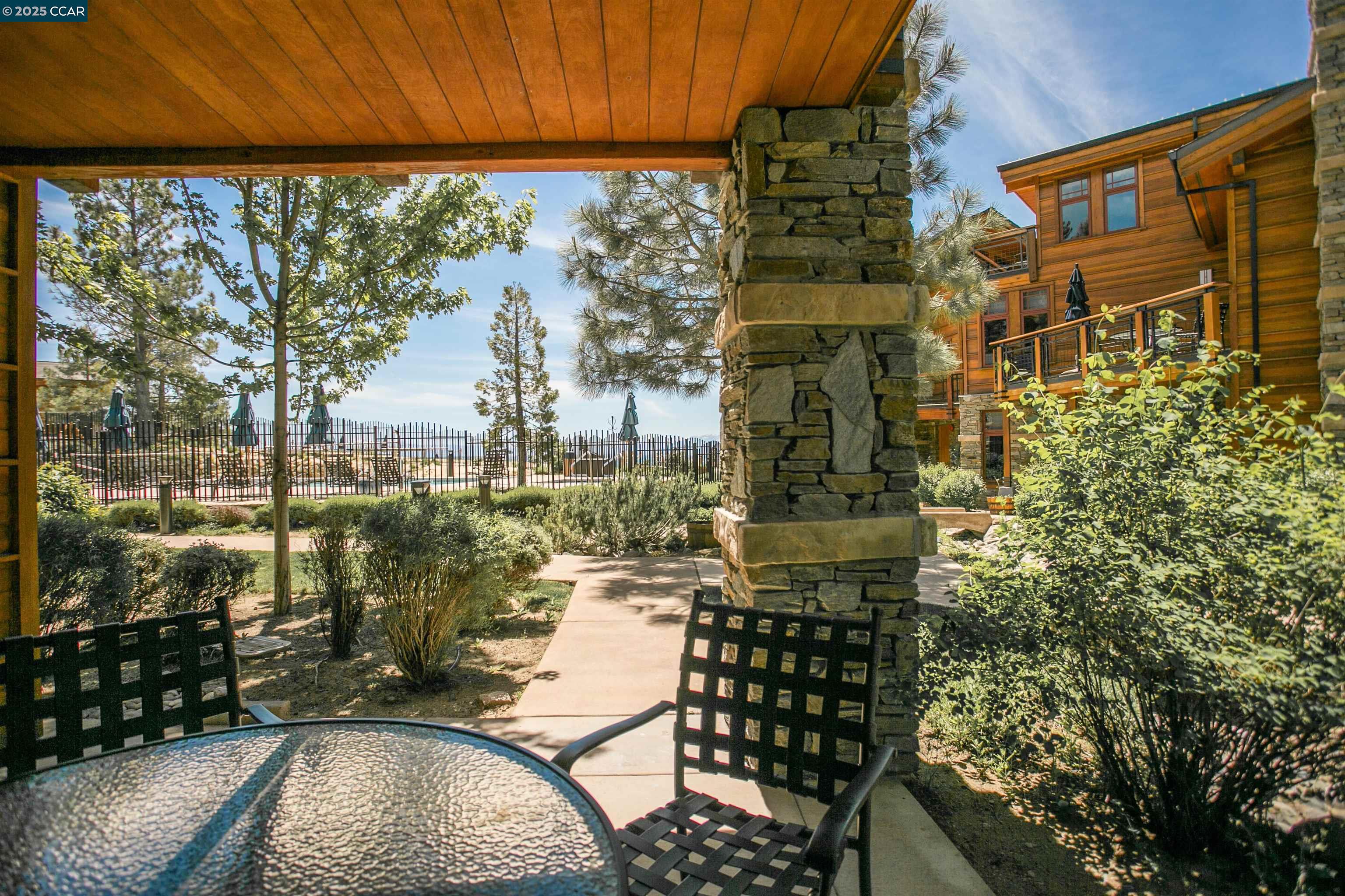 Detail Gallery Image 7 of 38 For 6750 North Lake Blvd 9f,  Tahoe Vista,  CA 96148 - 3 Beds | 3/1 Baths