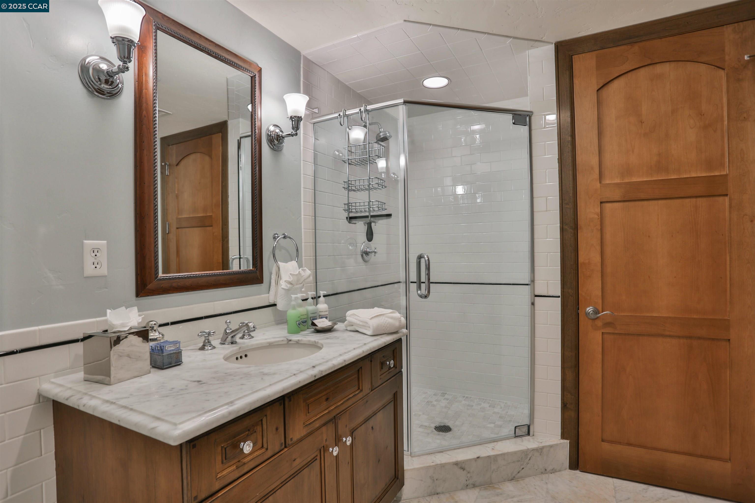 Detail Gallery Image 10 of 38 For 6750 North Lake Blvd 9f,  Tahoe Vista,  CA 96148 - 3 Beds | 3/1 Baths