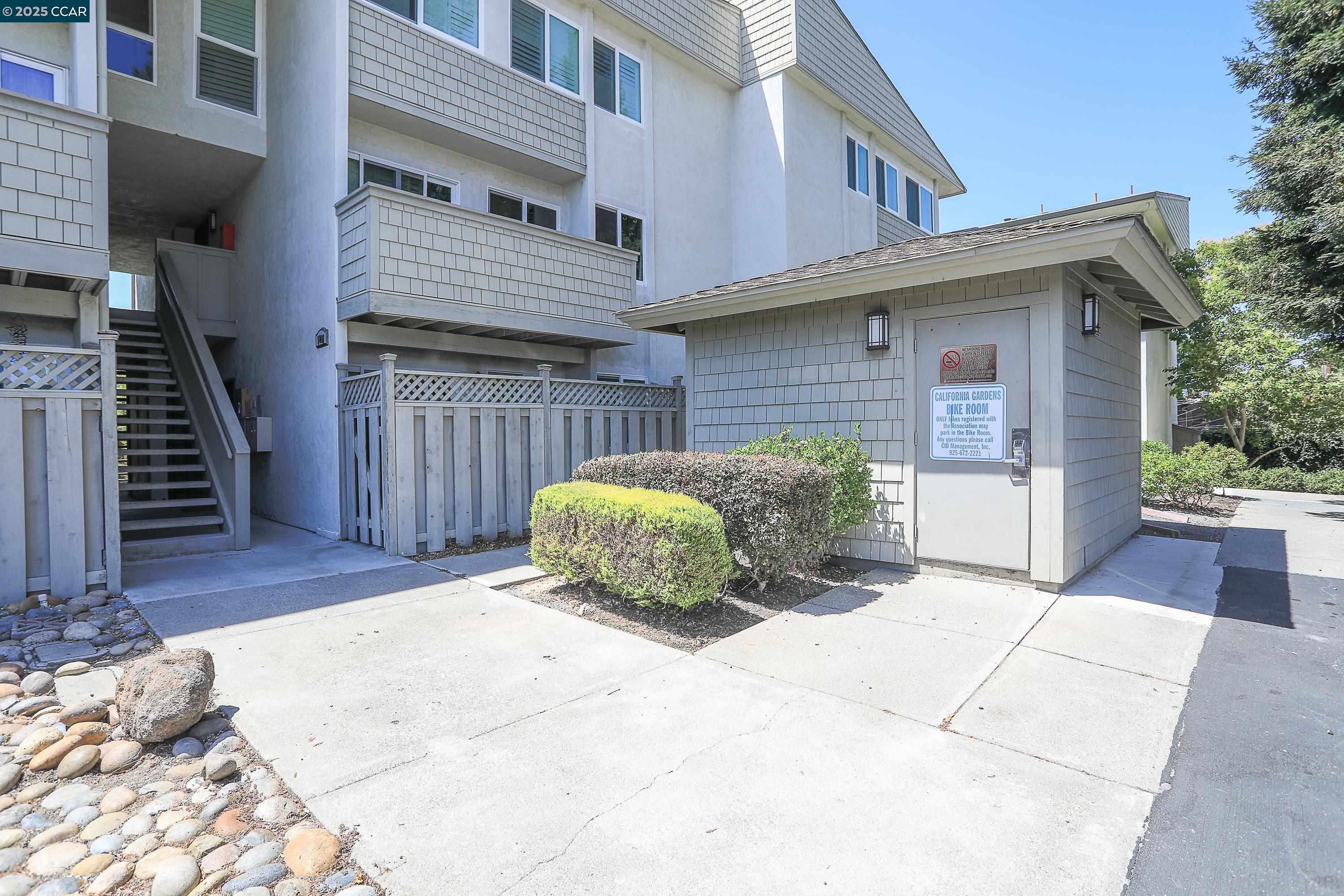 Detail Gallery Image 39 of 42 For 1806 Cole Ave 4a,  Walnut Creek,  CA 94596 - 2 Beds | 1/1 Baths