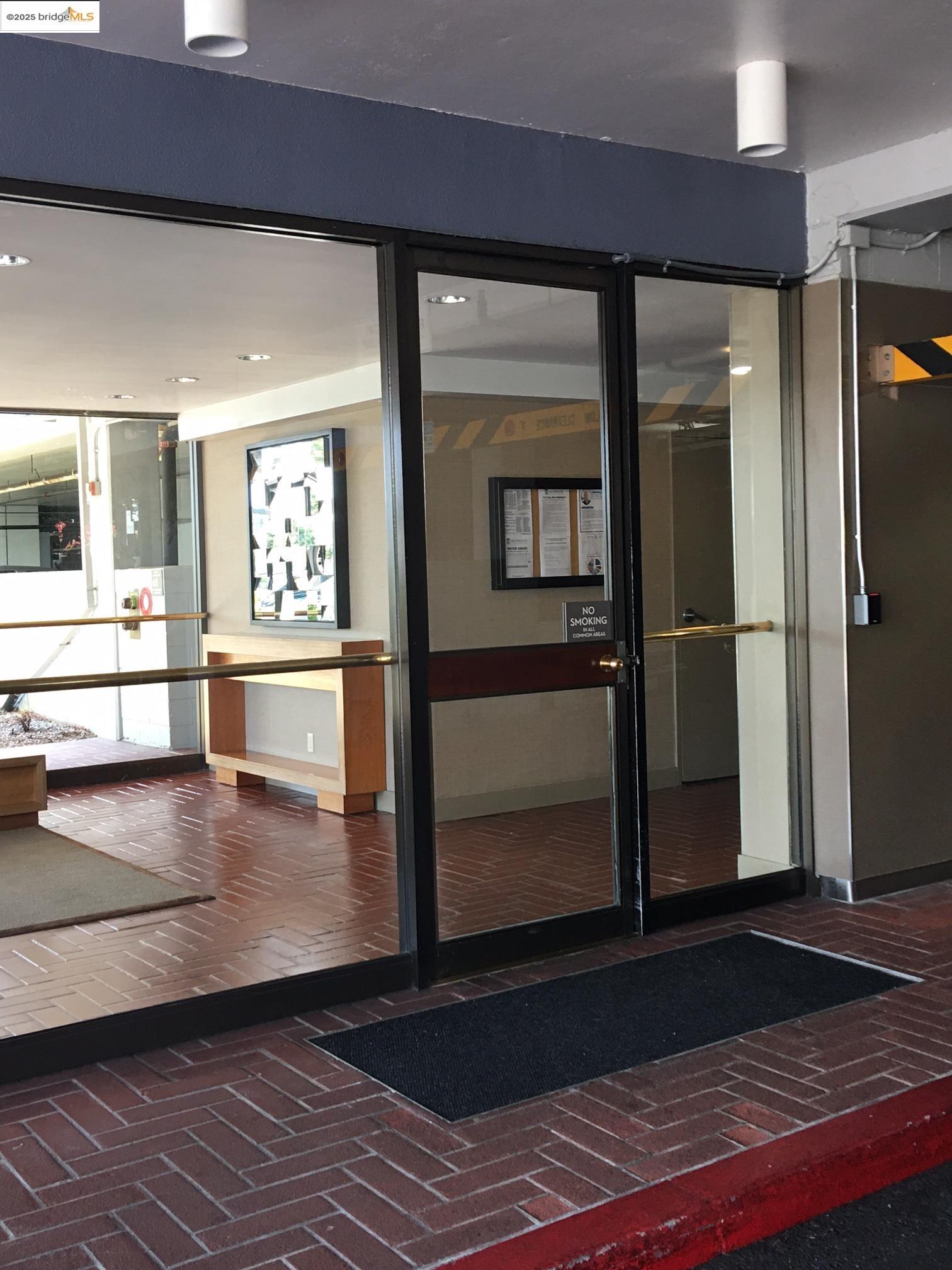 Photo #2: 41081396 Listing 