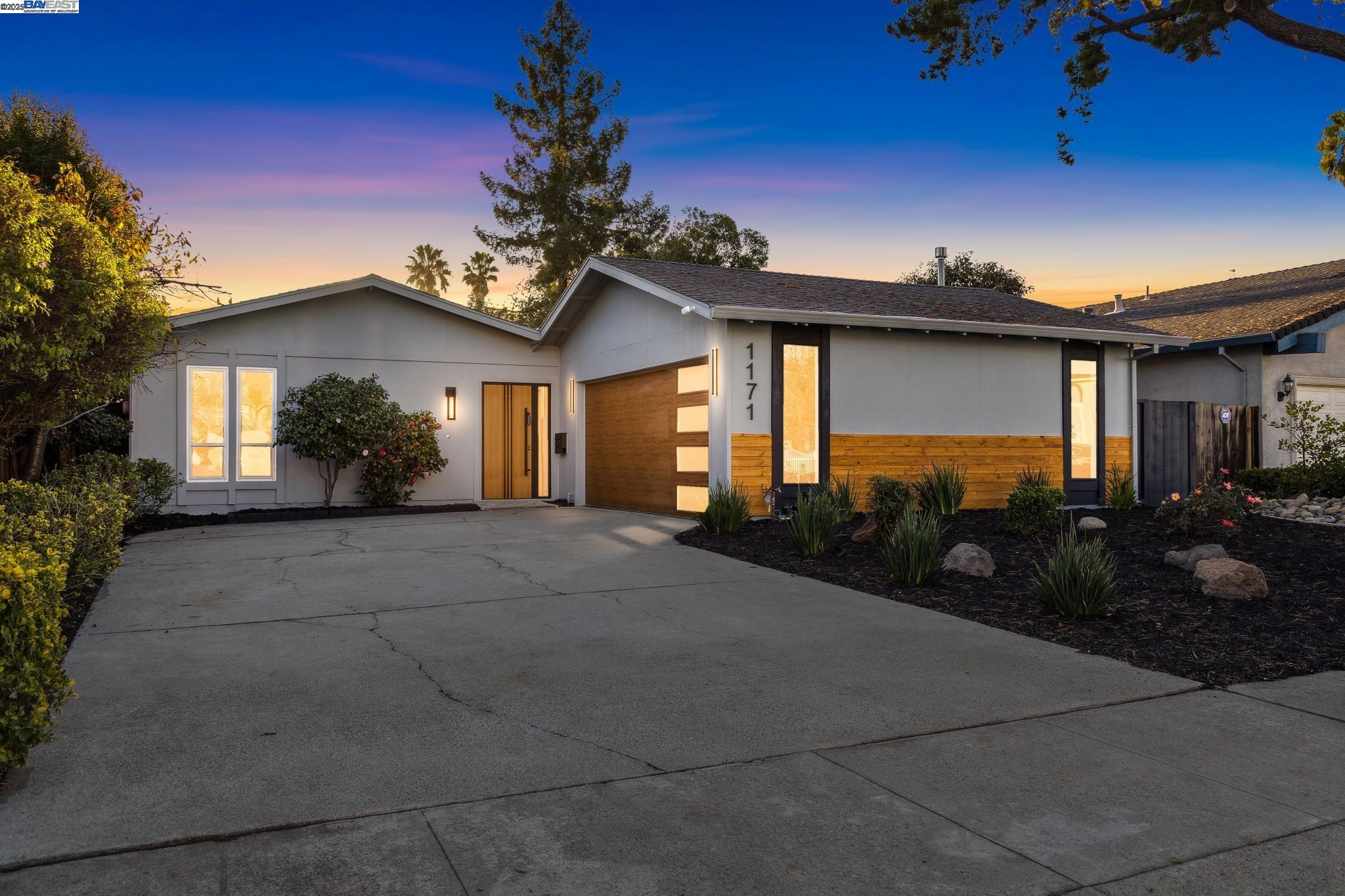 1171 Ironstone Ct, San Jose, California 95132, 3 Bedrooms Bedrooms, 6 Rooms Rooms,2 BathroomsBathrooms,Residential,For Sale,1171 Ironstone Ct,41081439