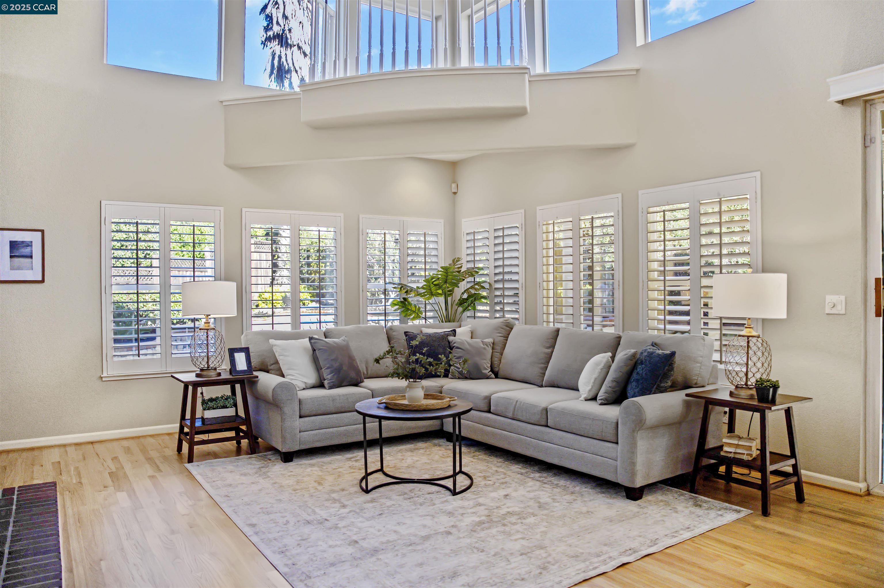 Detail Gallery Image 12 of 38 For 782 Ygnacio Woods Ct, Concord,  CA 94518 - 5 Beds | 3 Baths