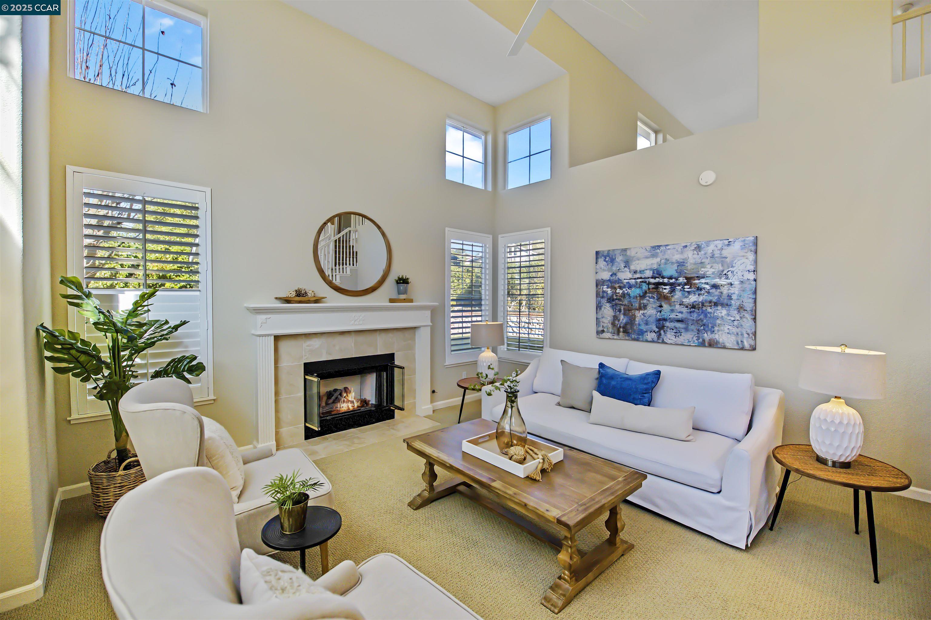 Detail Gallery Image 3 of 38 For 782 Ygnacio Woods Ct, Concord,  CA 94518 - 5 Beds | 3 Baths