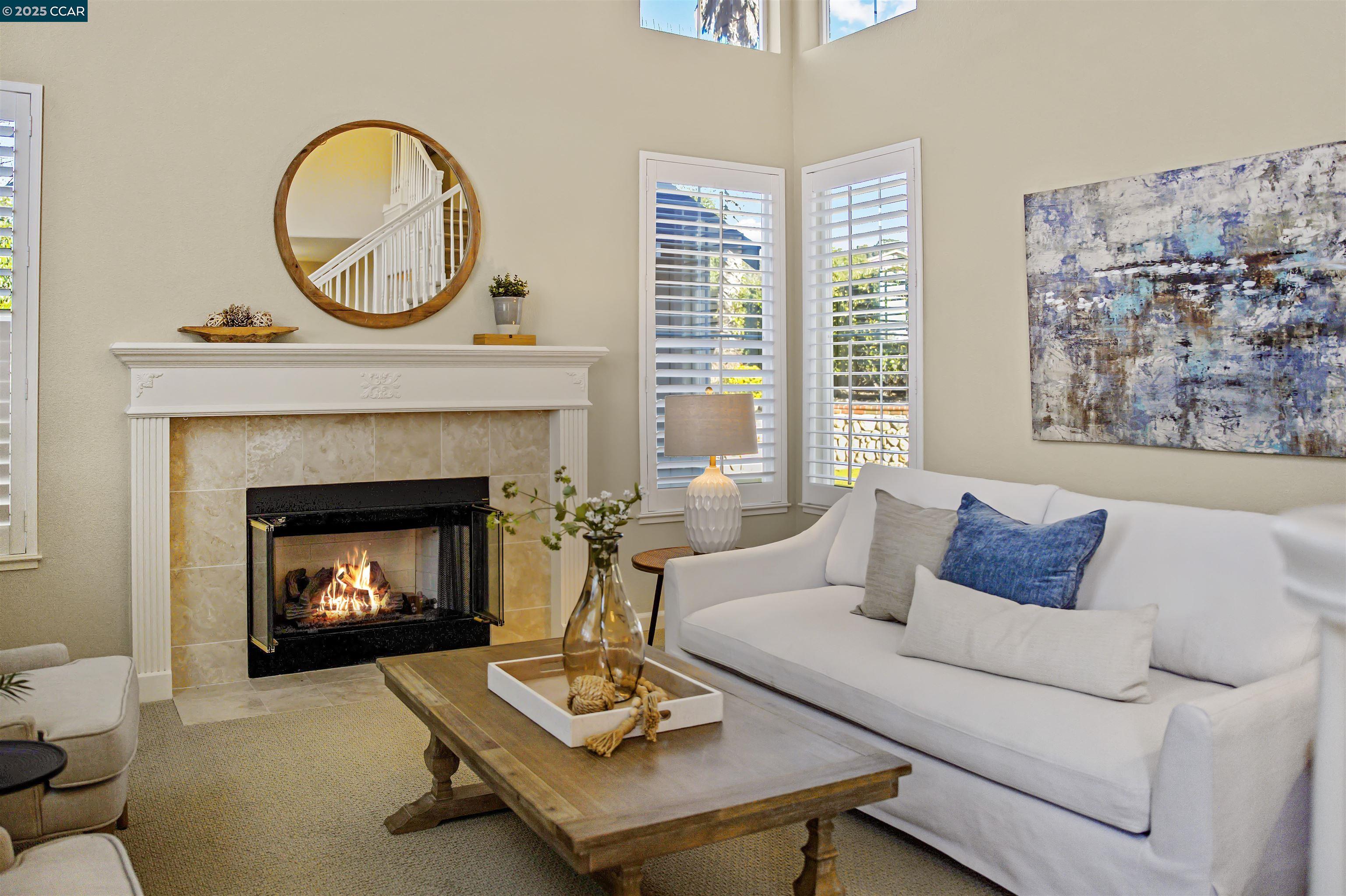Detail Gallery Image 4 of 38 For 782 Ygnacio Woods Ct, Concord,  CA 94518 - 5 Beds | 3 Baths