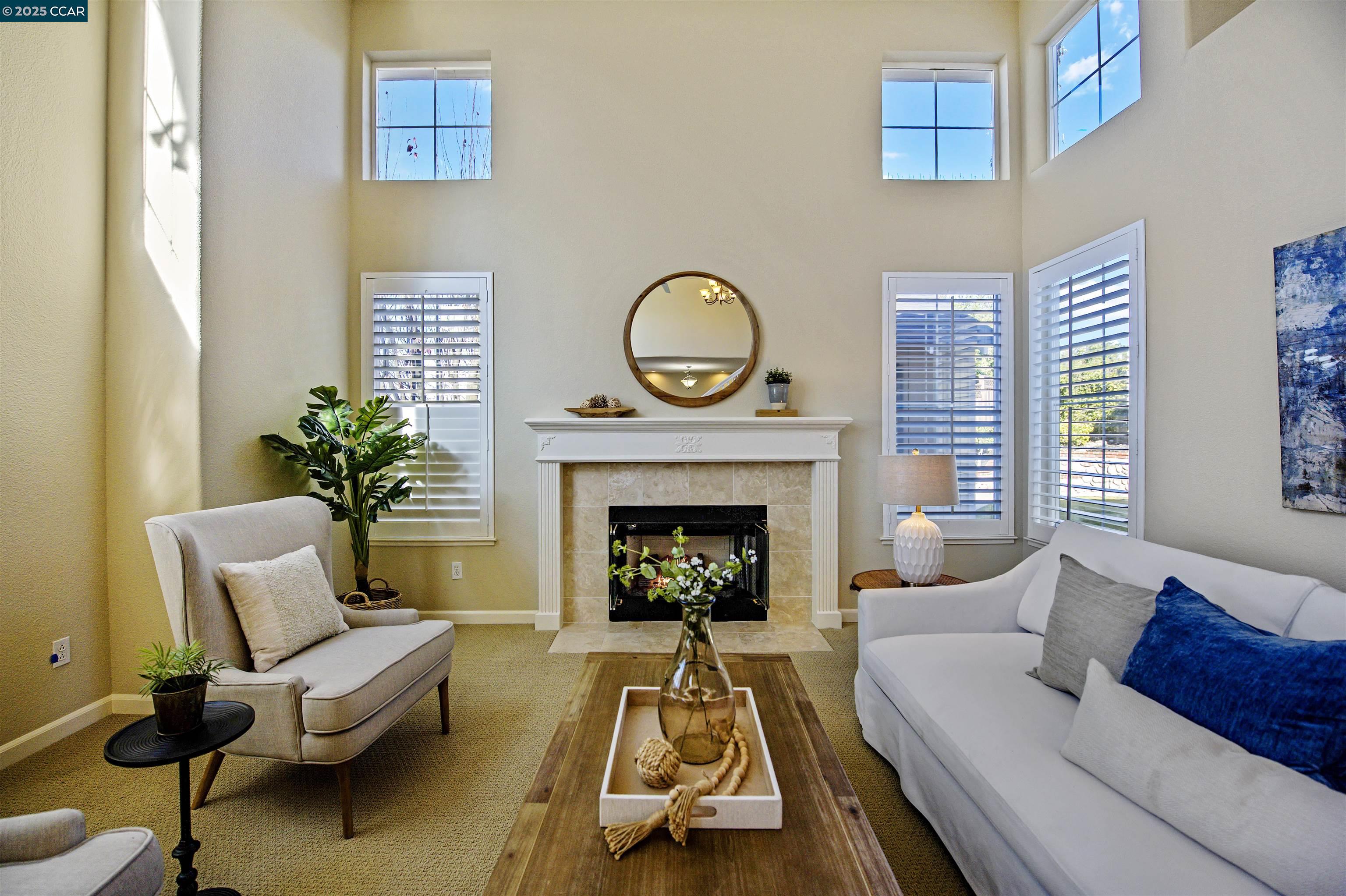 Detail Gallery Image 5 of 38 For 782 Ygnacio Woods Ct, Concord,  CA 94518 - 5 Beds | 3 Baths