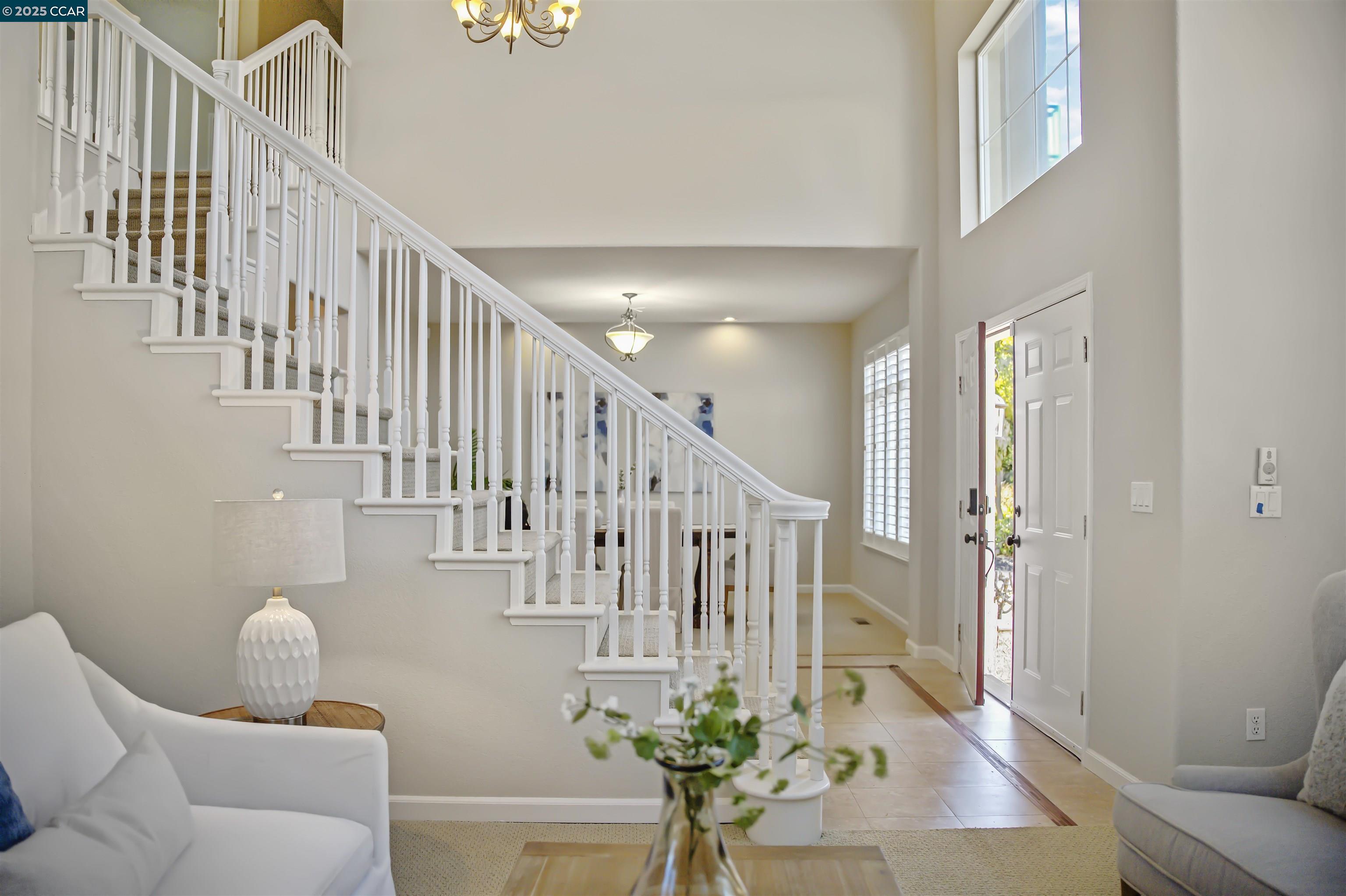 Detail Gallery Image 7 of 38 For 782 Ygnacio Woods Ct, Concord,  CA 94518 - 5 Beds | 3 Baths