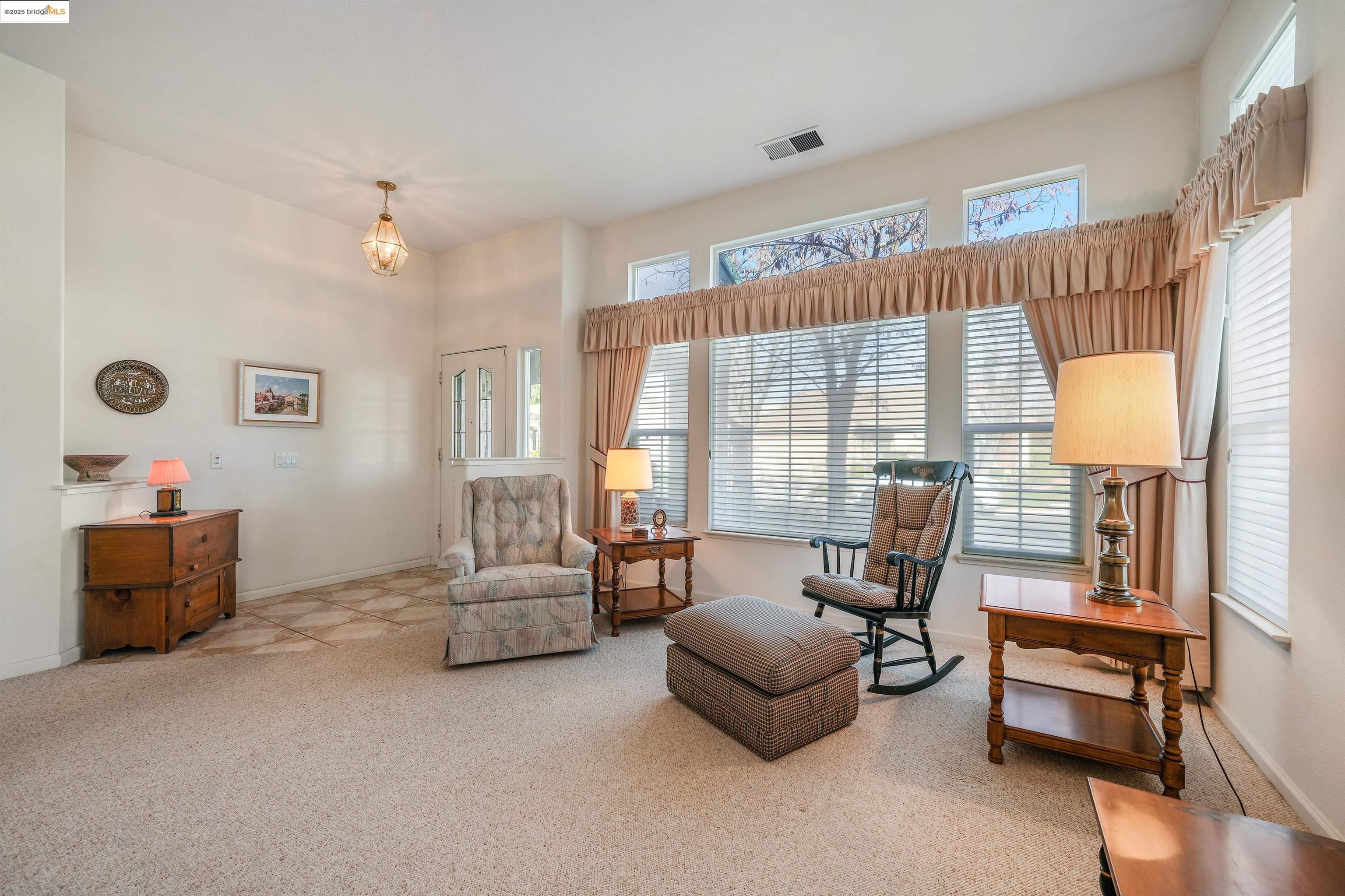 Detail Gallery Image 6 of 40 For 1566 Imperial Way, Brentwood,  CA 94513 - 2 Beds | 2 Baths