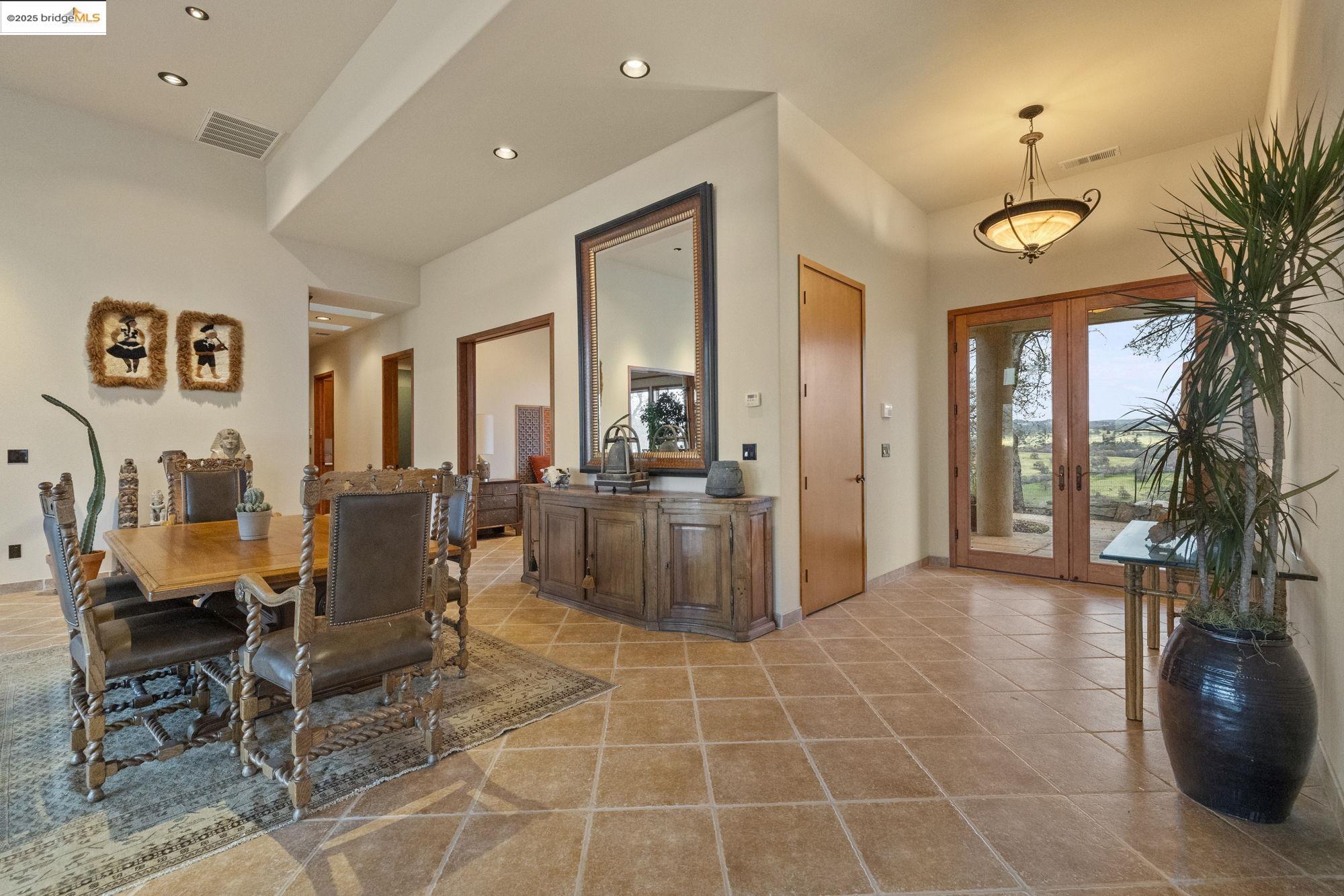 Detail Gallery Image 11 of 60 For 25775 Powell Ranch Rd, Sonora,  CA 95370 - 3 Beds | 3 Baths