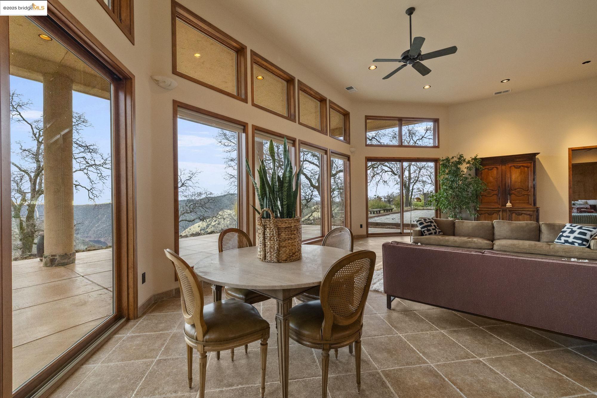 Detail Gallery Image 16 of 60 For 25775 Powell Ranch Rd, Sonora,  CA 95370 - 3 Beds | 3 Baths