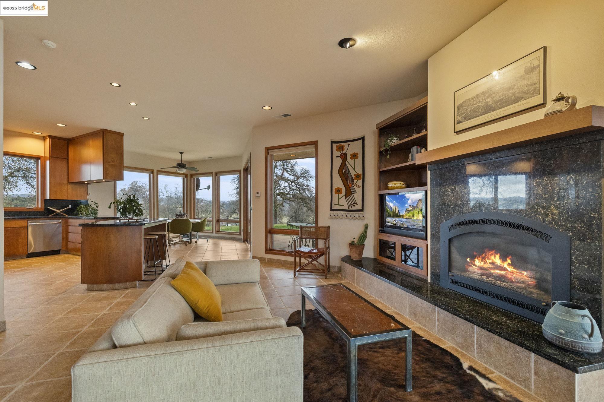 Detail Gallery Image 18 of 60 For 25775 Powell Ranch Rd, Sonora,  CA 95370 - 3 Beds | 3 Baths