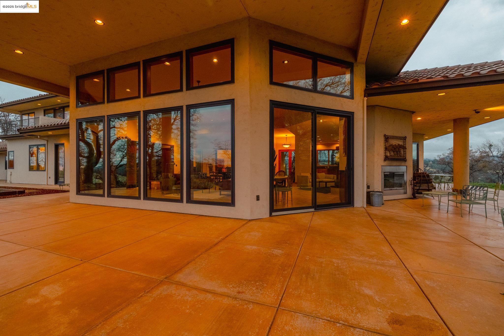 Detail Gallery Image 3 of 60 For 25775 Powell Ranch Rd, Sonora,  CA 95370 - 3 Beds | 3 Baths