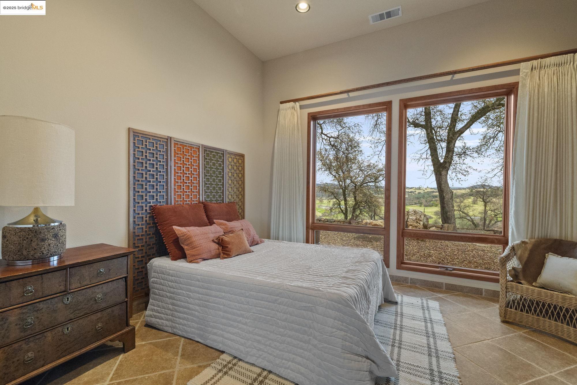 Detail Gallery Image 41 of 60 For 25775 Powell Ranch Rd, Sonora,  CA 95370 - 3 Beds | 3 Baths