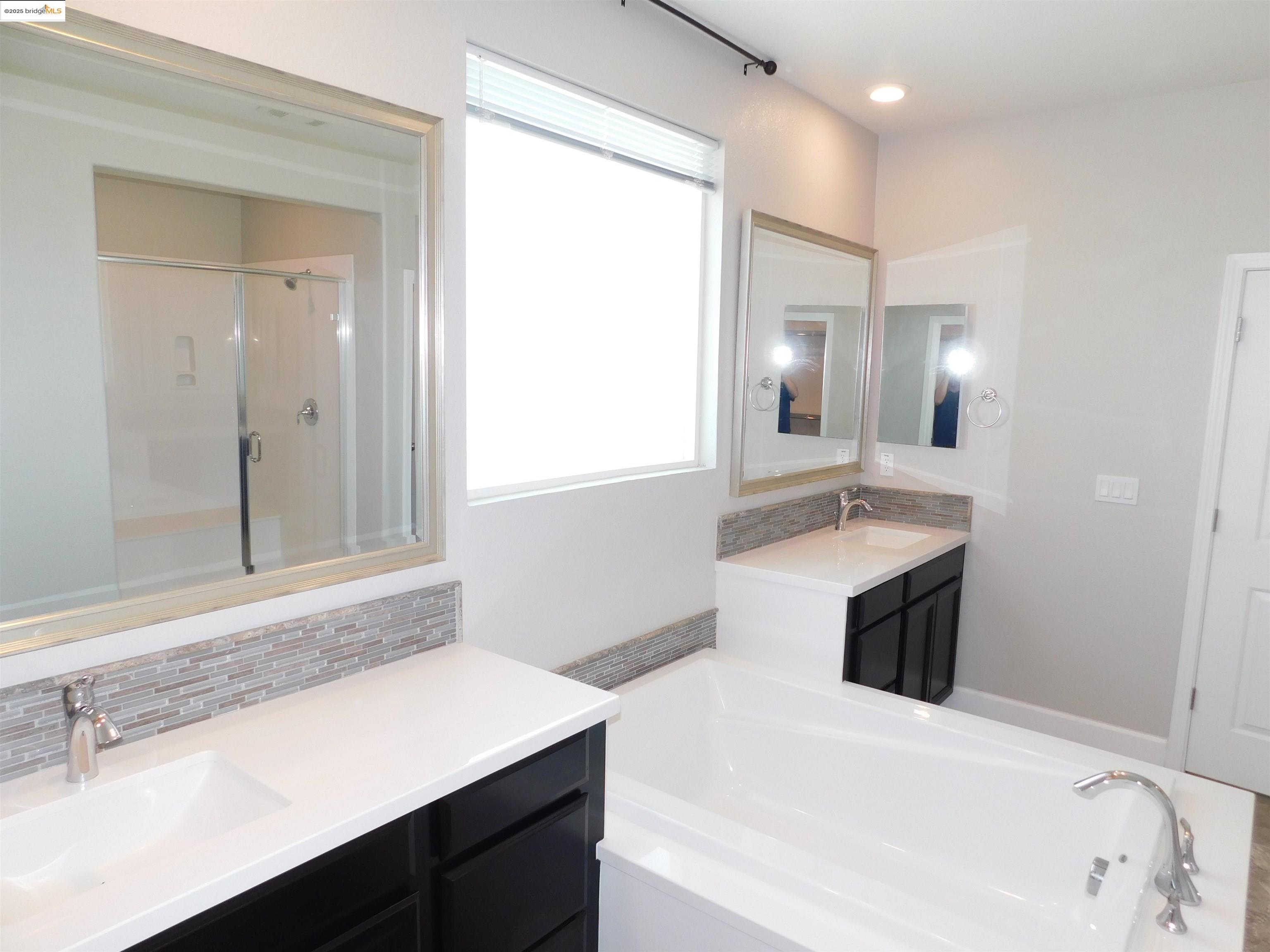 Detail Gallery Image 18 of 30 For 1090 Lavender St, Manteca,  CA 95337 - 5 Beds | 4/1 Baths