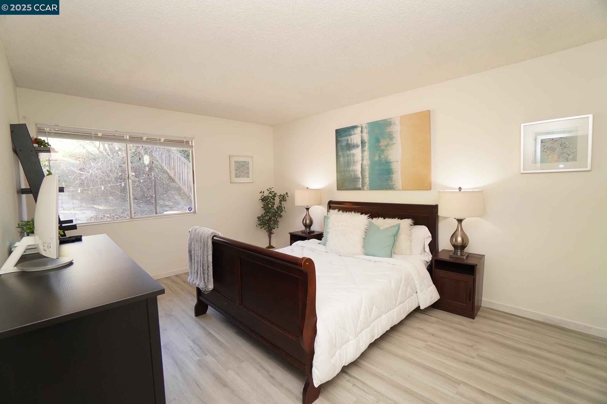 Detail Gallery Image 14 of 26 For 740 Coral Ridge Cir, Rodeo,  CA 94572 - 2 Beds | 2 Baths
