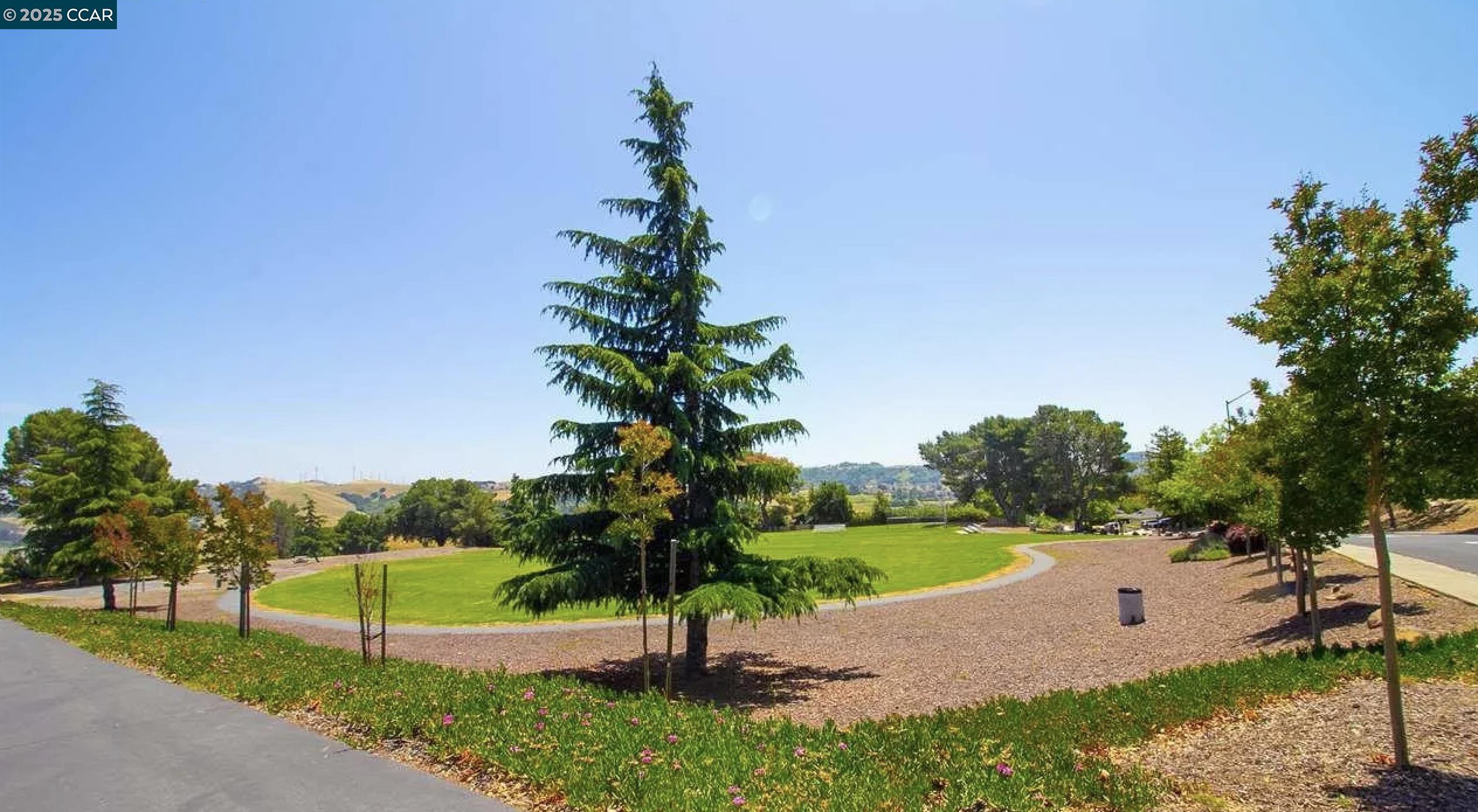 Detail Gallery Image 26 of 26 For 740 Coral Ridge Cir, Rodeo,  CA 94572 - 2 Beds | 2 Baths