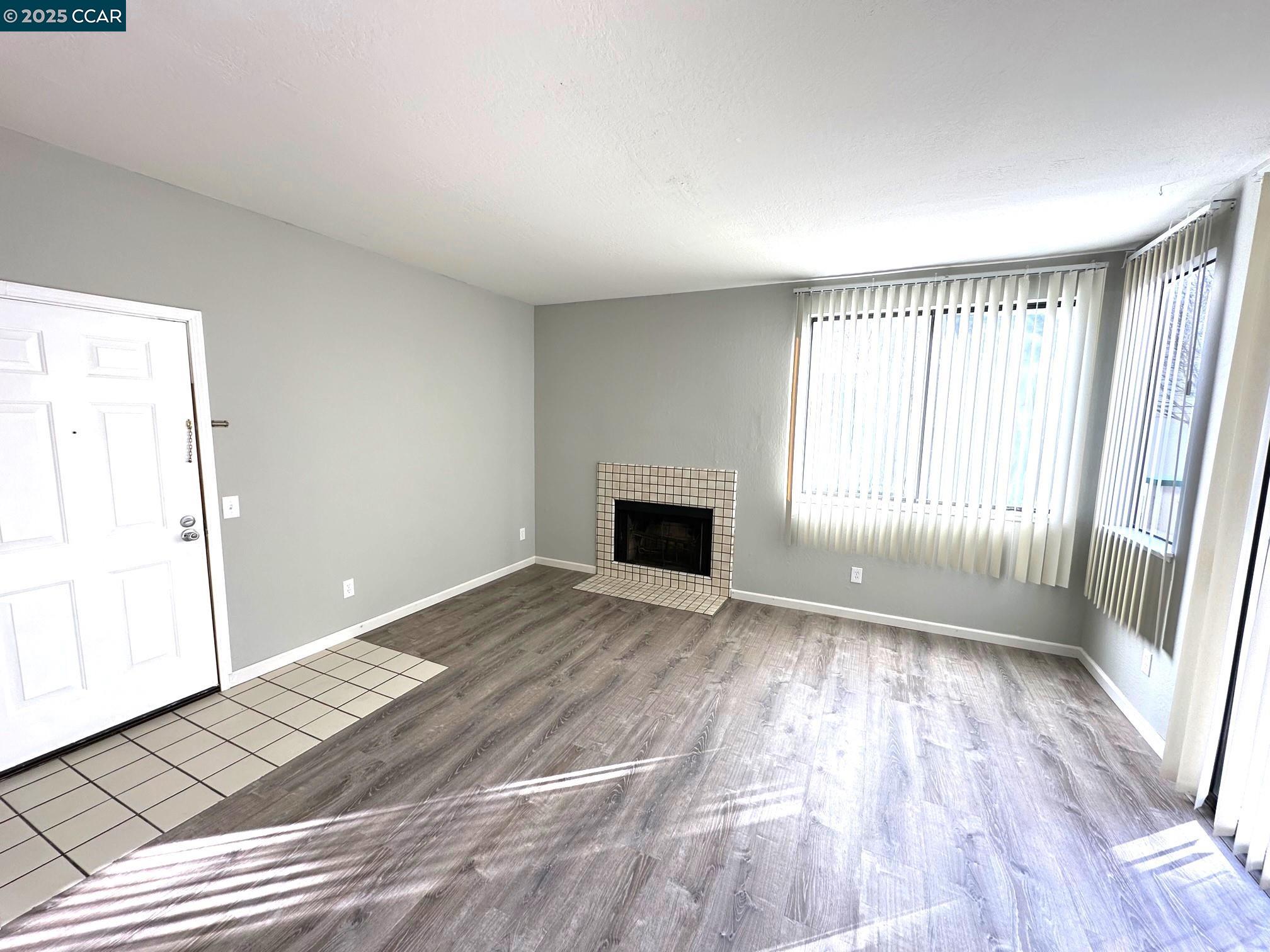 Photo #2: 41081520 Listing 