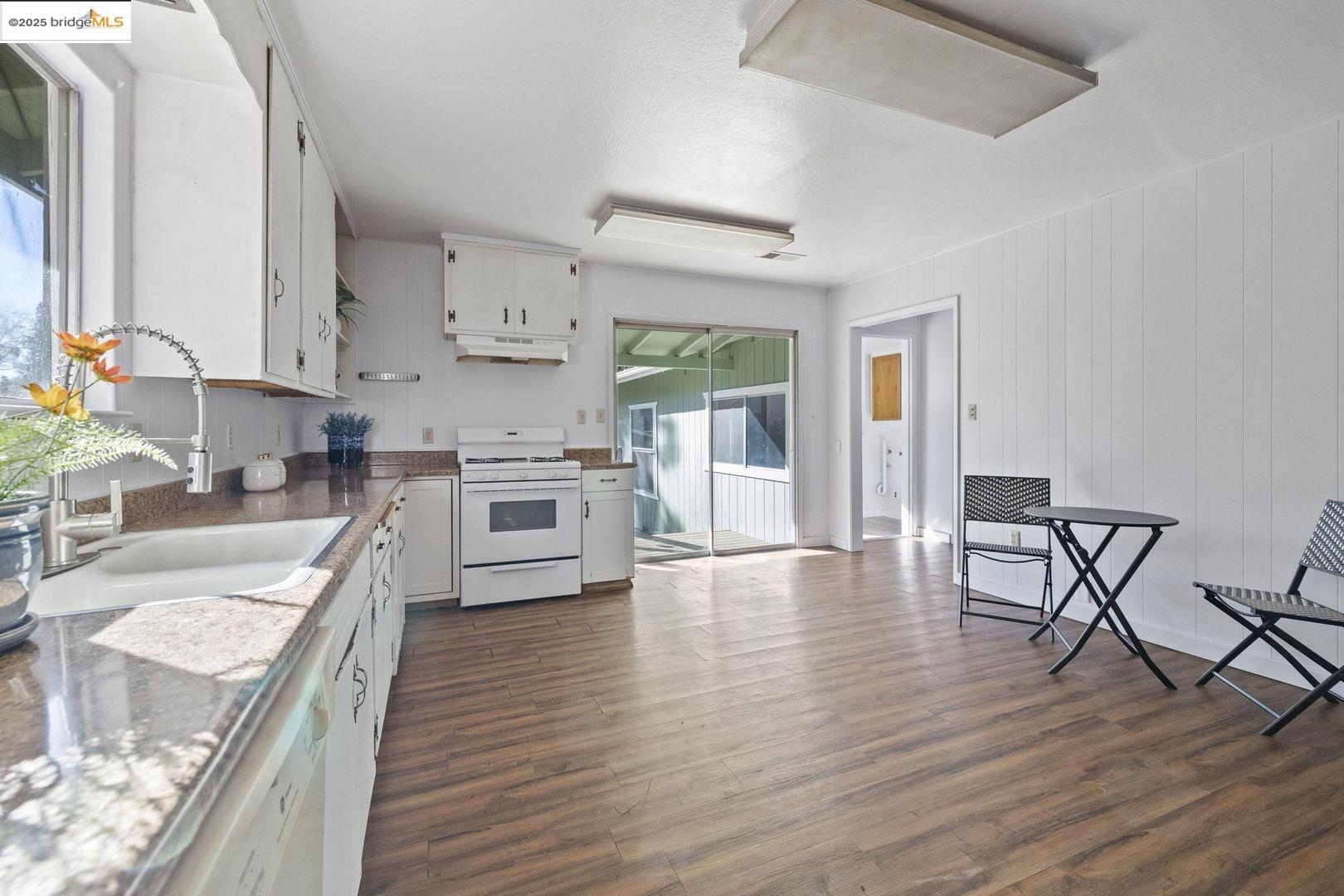 Detail Gallery Image 11 of 34 For 22657 Robin Hood Dr, Twain Harte,  CA 95383 - 4 Beds | 2 Baths
