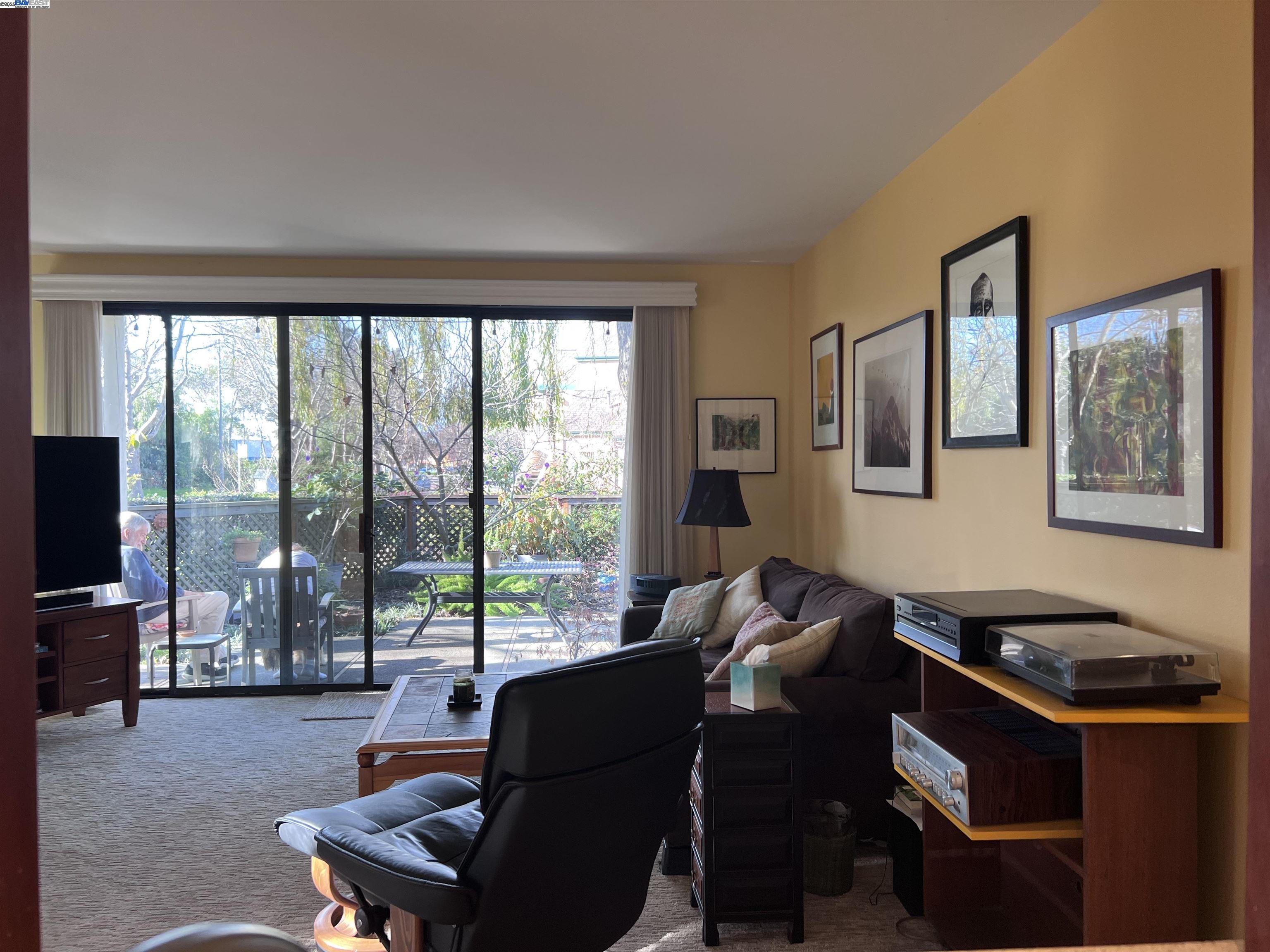 Photo #6: 41081566 Listing 