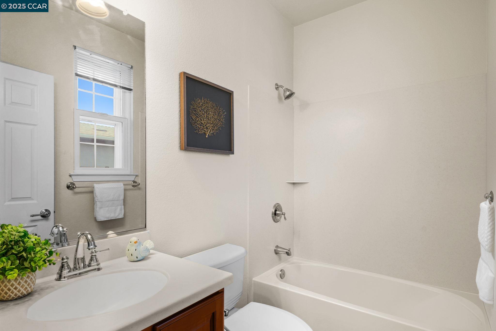 Detail Gallery Image 33 of 47 For 2803 Maritime Way, Richmond,  CA 94804 - 3 Beds | 3/1 Baths