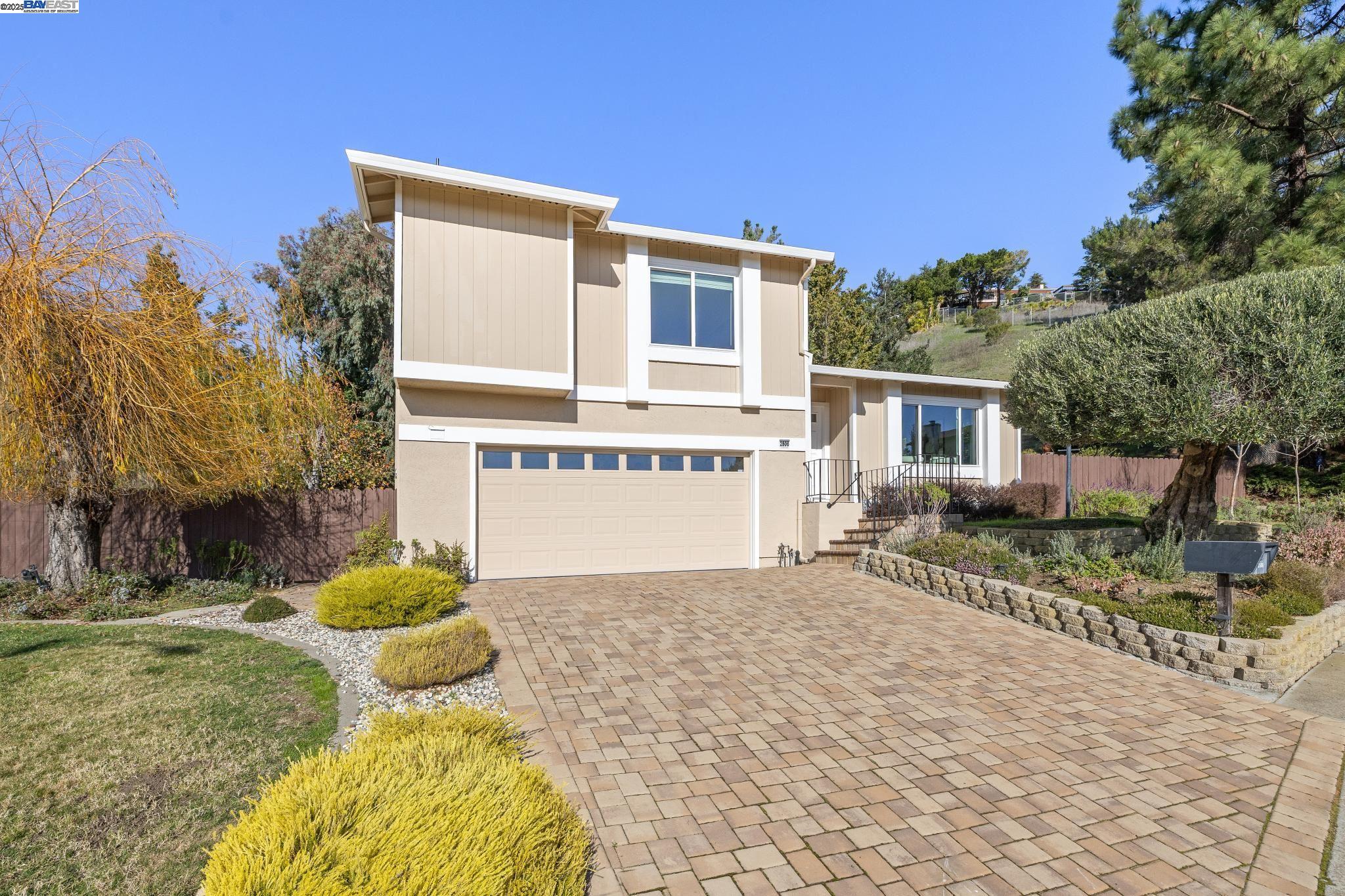 Detail Gallery Image 1 of 1 For 2806 Trimble Ct, Hayward,  CA 94542 - 3 Beds | 2/1 Baths