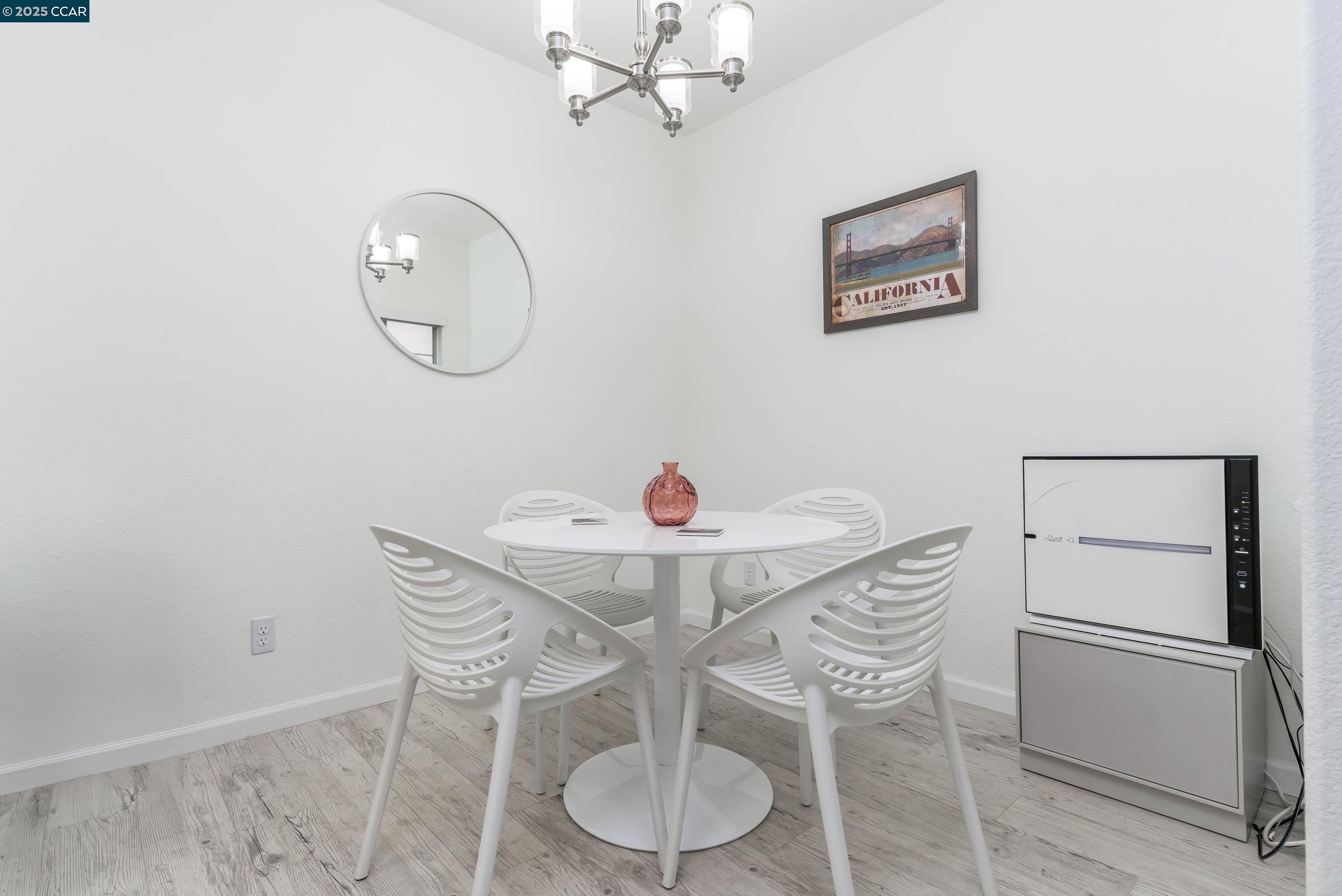 Detail Gallery Image 15 of 40 For 611 Waterford Pl, Pinole,  CA 94564 - 1 Beds | 1 Baths